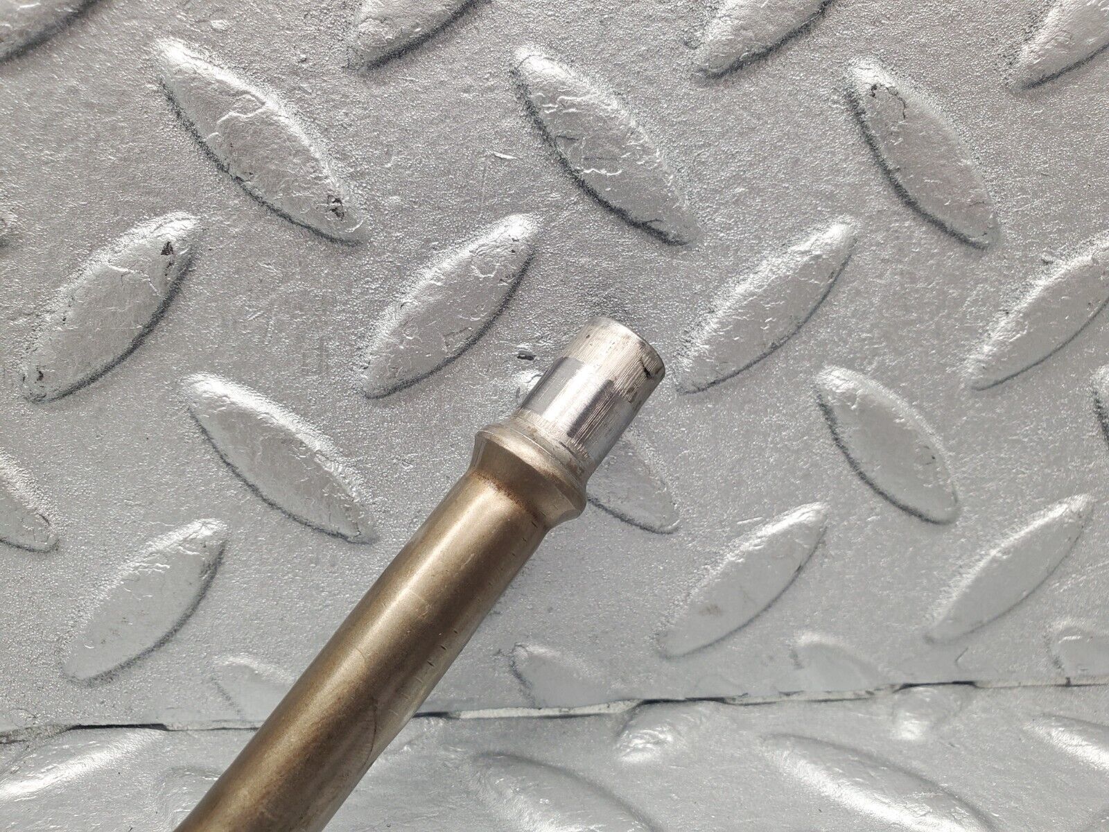 46195 Mercedes-Benz W124 280E Coolant Pipe