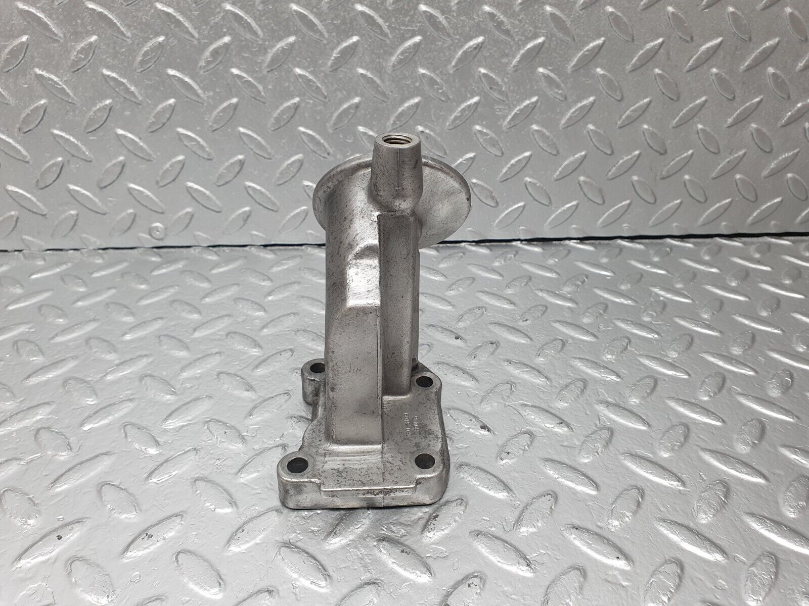 42914 Mercedes-Benz W201 190 2.0L Oil Filter Housing 1021800038