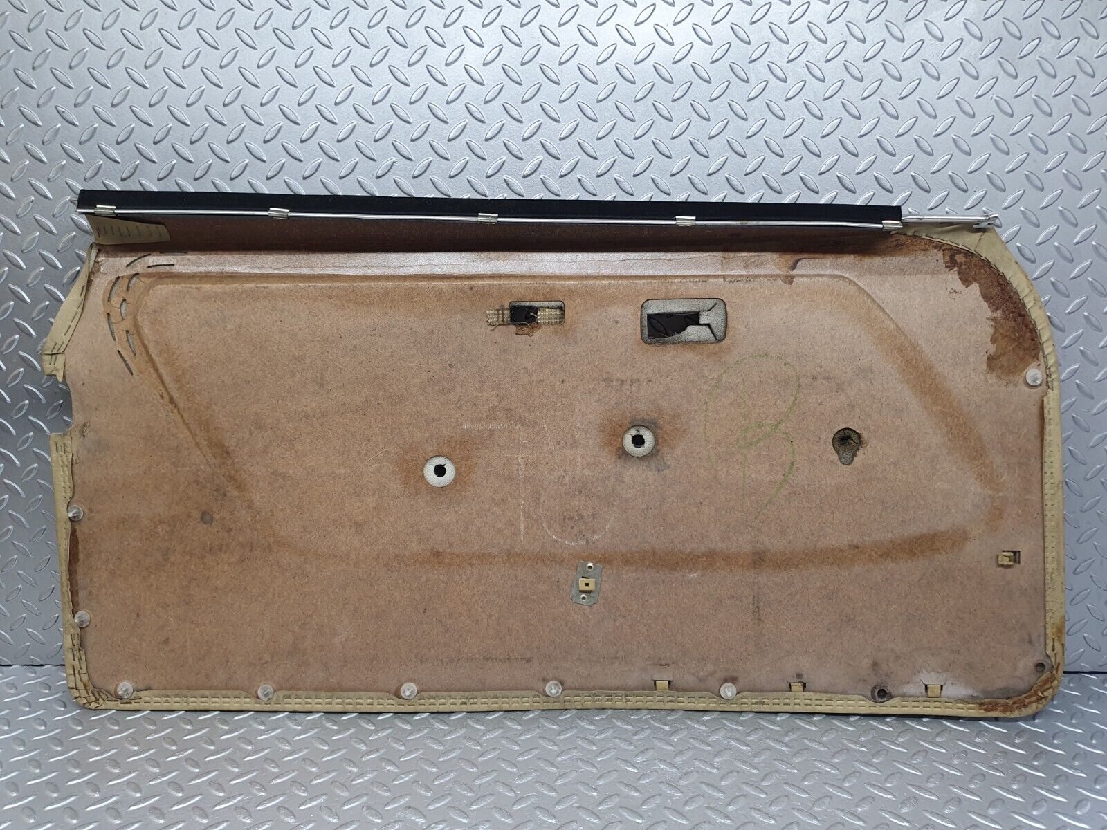 44049 Mercedes-Benz C123 230CE Coupe Right Door Card Beige