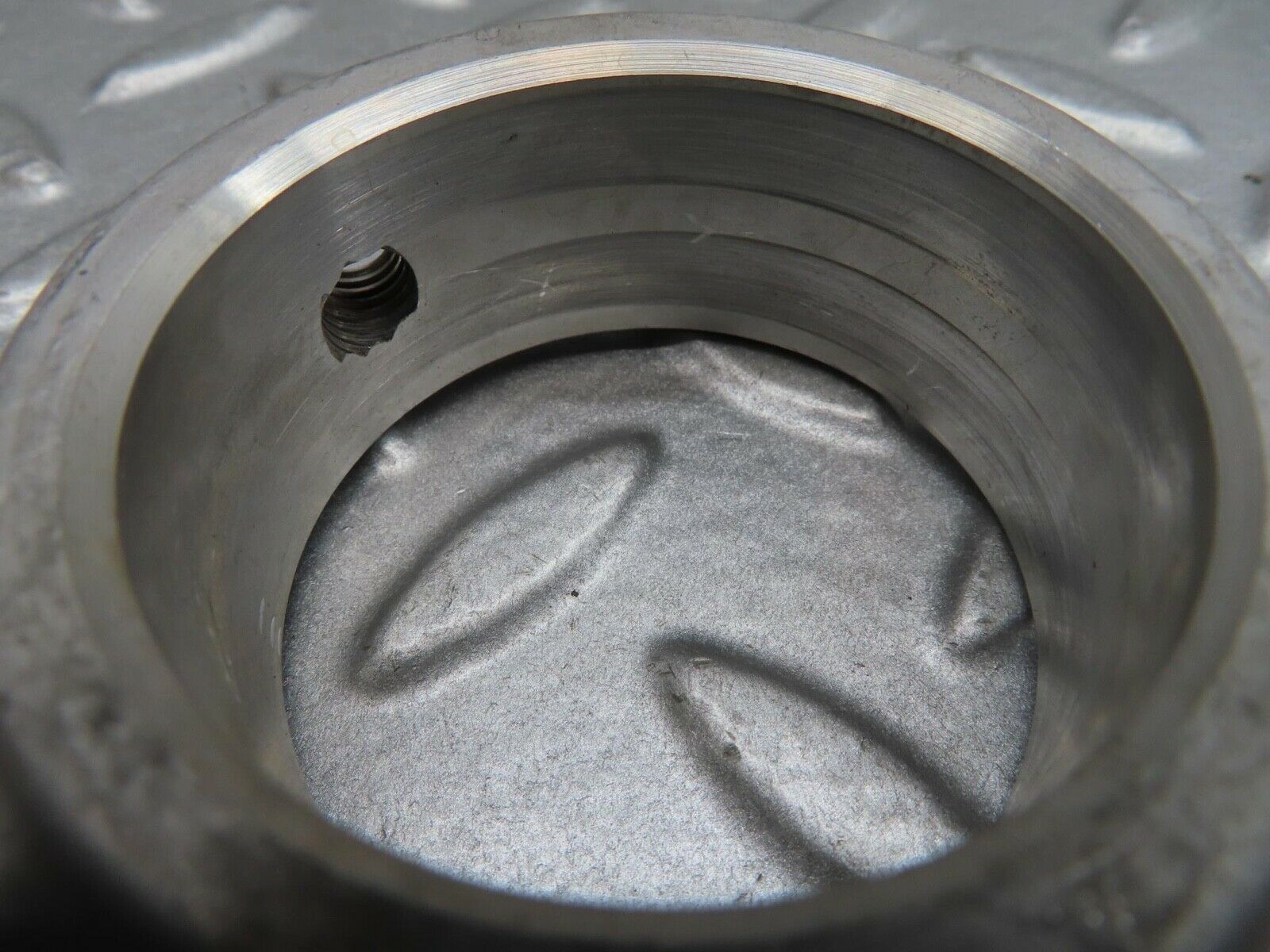 13730 Mercedes-Benz R107 450SL Camshaft Tower Bearing 1160512718