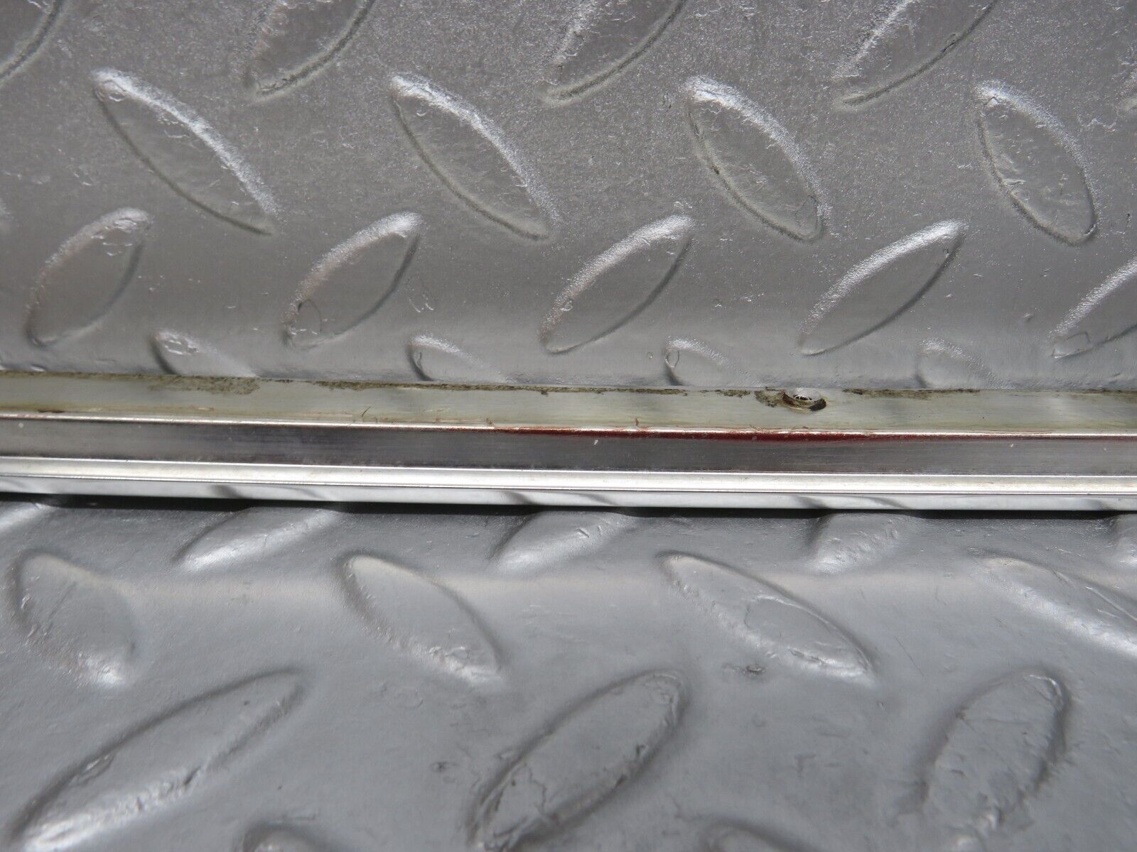 40203 Mercedes-Benz R107 Hardtop Roof Chrome Right Side