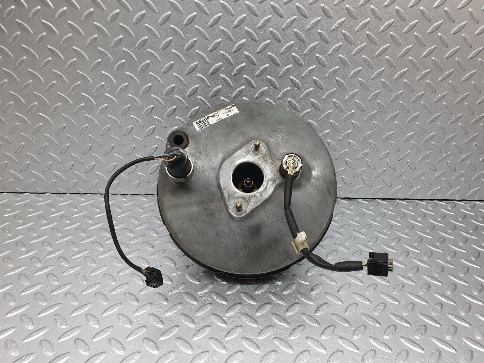 41971 Mercedes-Benz W202 C200 Brake Booster Lucas 0044305830