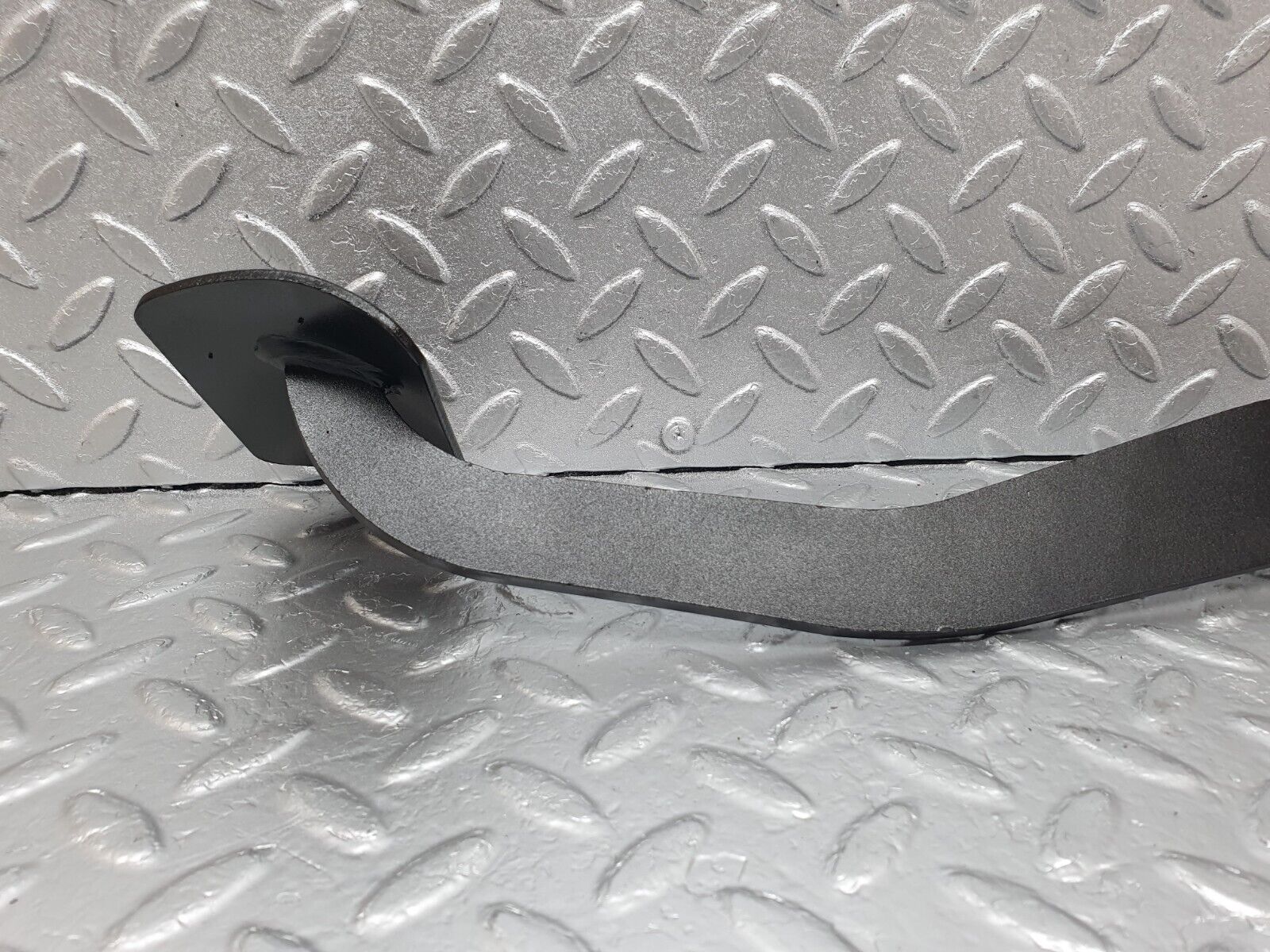 43596 Mercedes-Benz C126 380SEC Coupe Brake Pedal