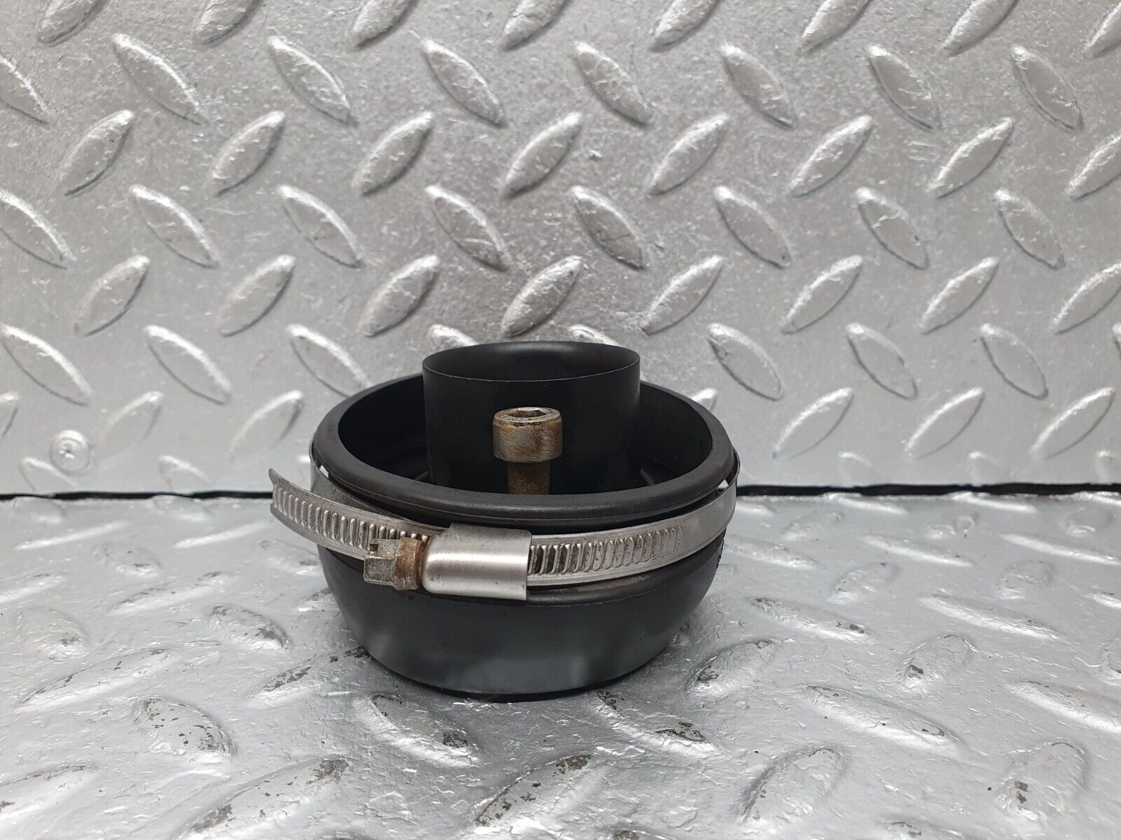 41631 Mercedes-Benz W124 200E Air Intake Hose For Carburettor 1020940291