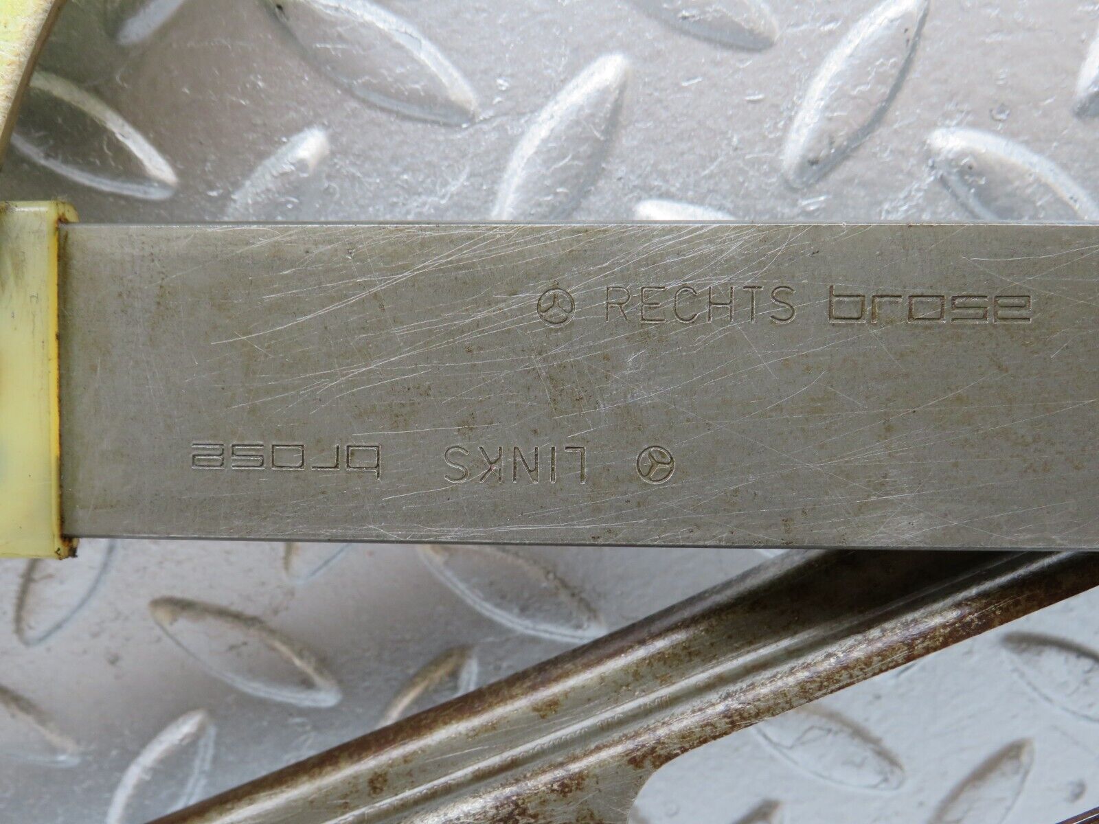 35502 Mercedes-Benz R107 280SL Front Right Power Window Regulator