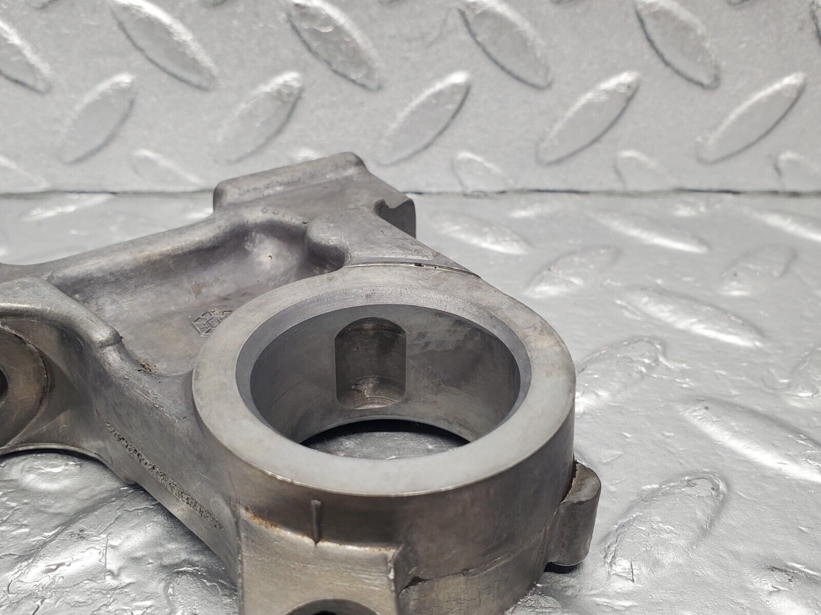 46259 Mercedes-Benz W126 420SE Camshaft Tower Bearing 1160513610