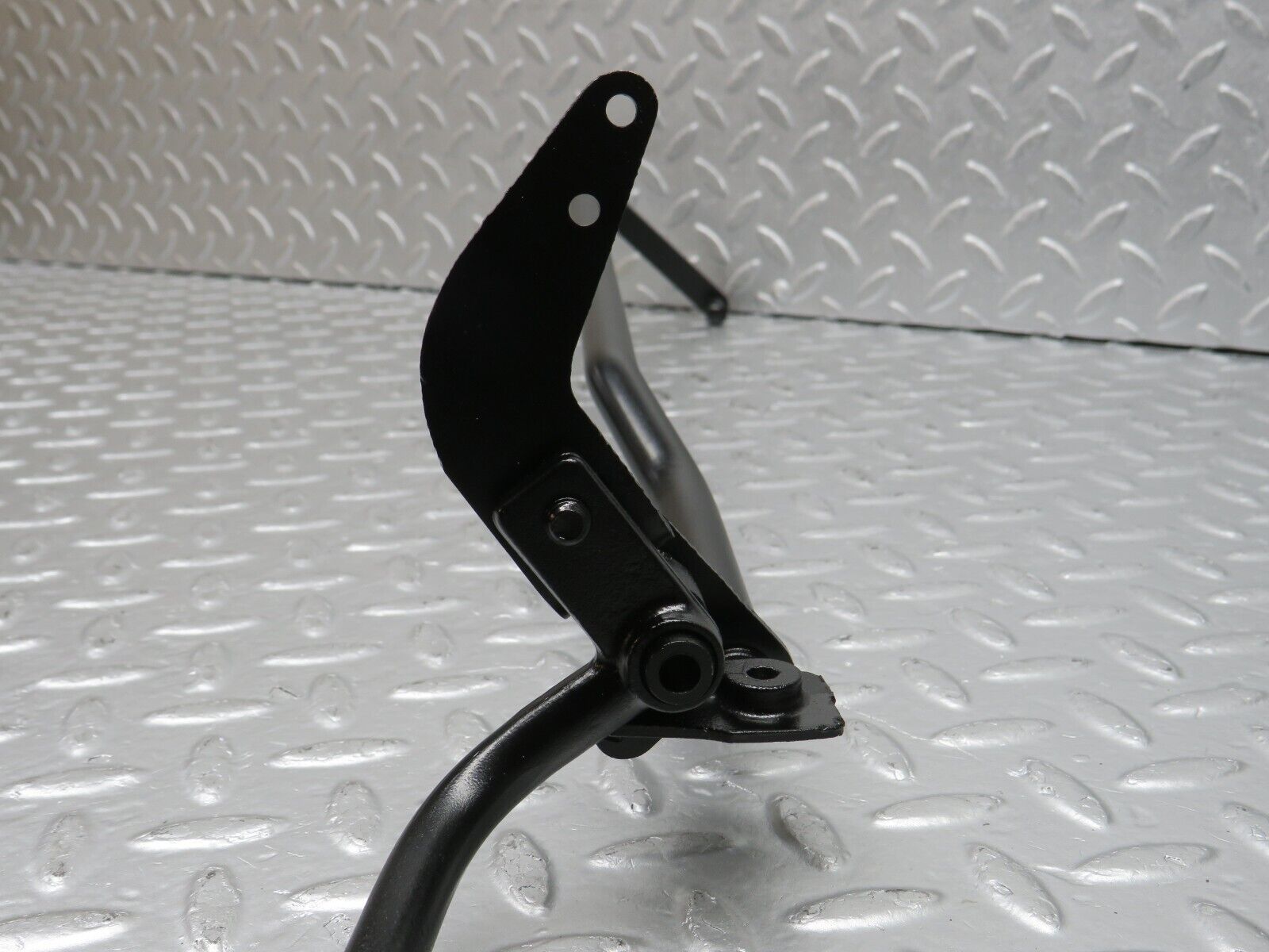 40121 Mercedes-Benz R107 350SL Accelerator Pedal Linkage