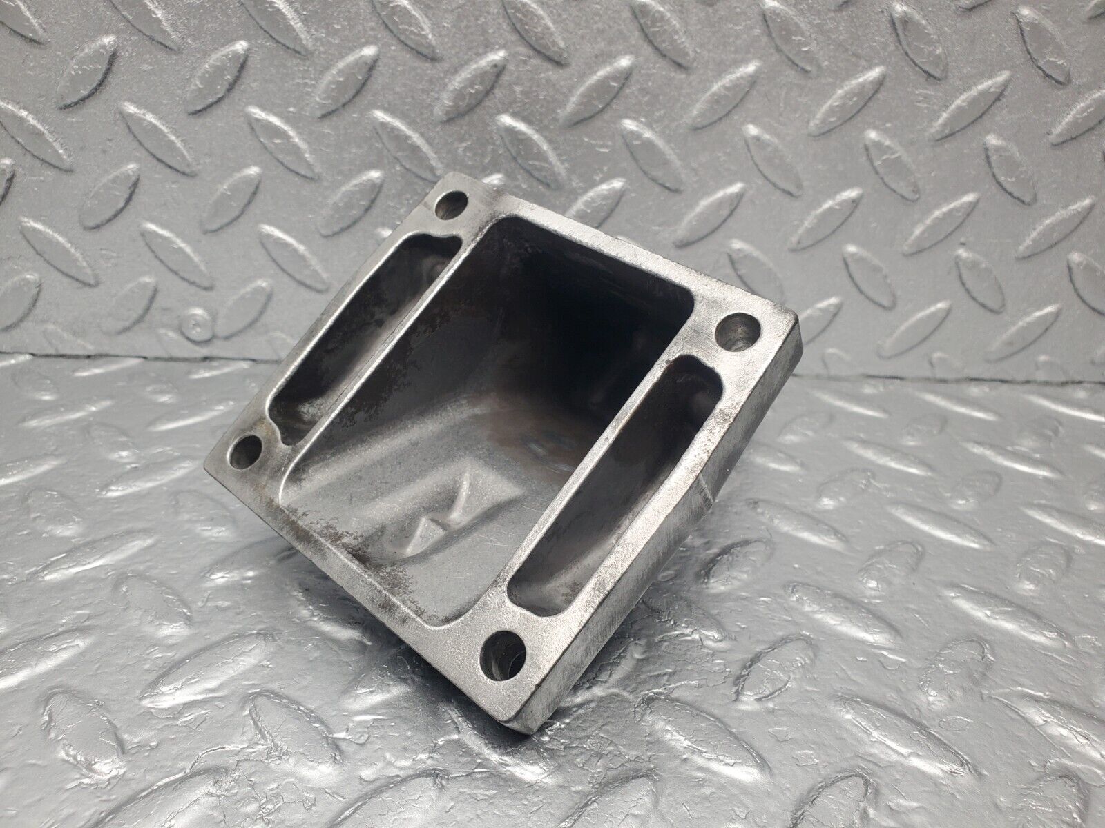 46168 Mercedes-Benz W124 280E Engine Mount Bracket Left Side 6032236004