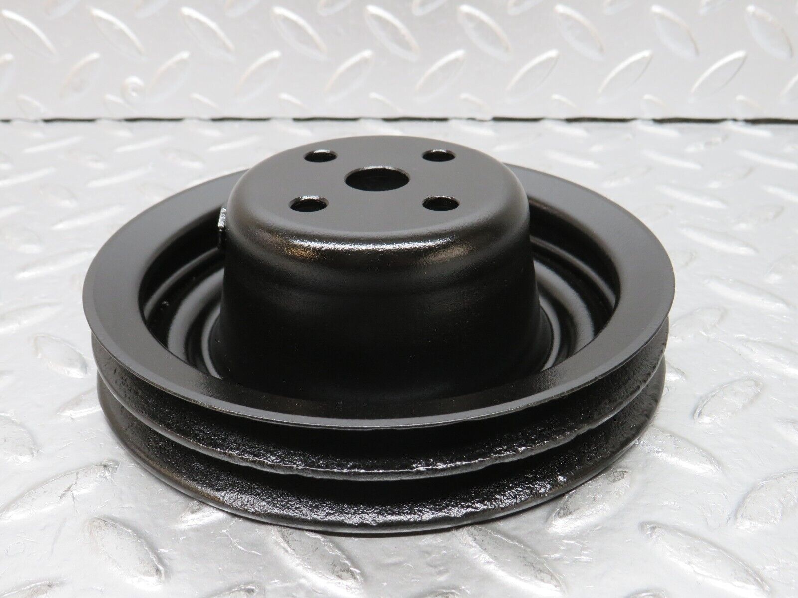 32753 Mercedes-Benz C107 R107 350 V8 Water Pump Pulley