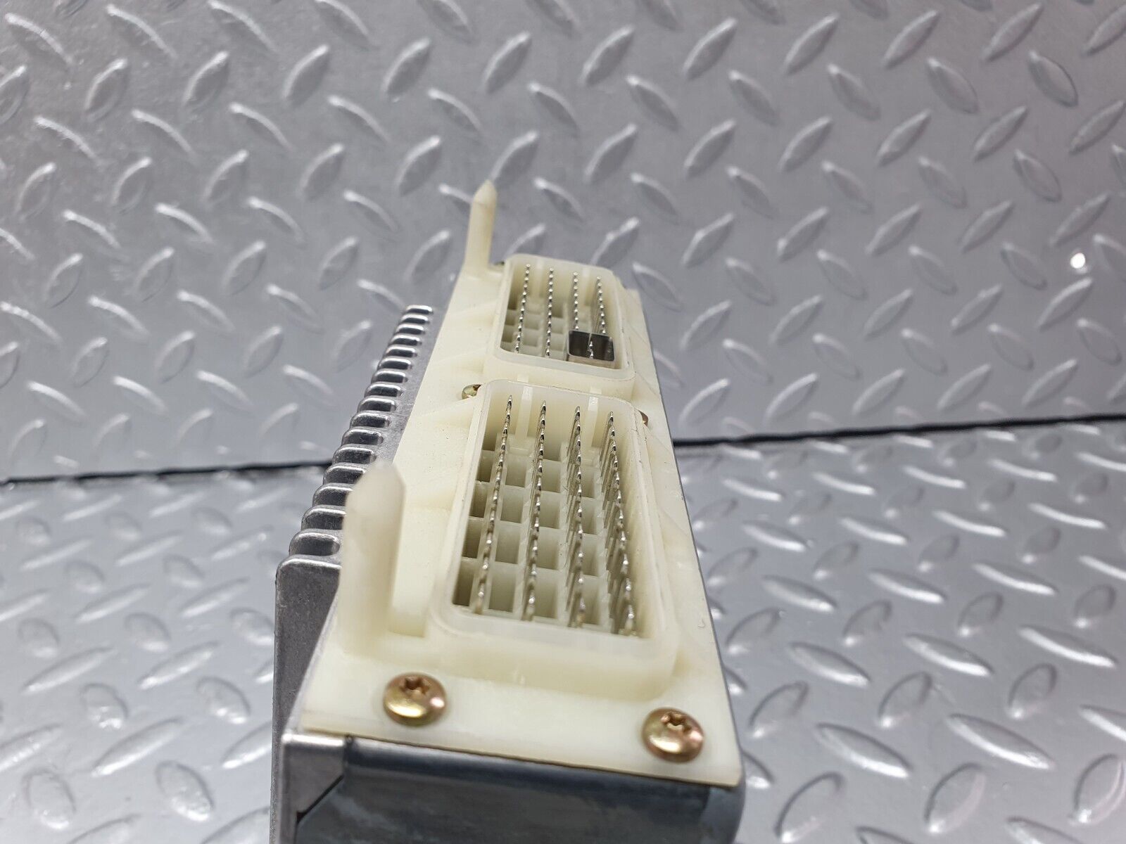 42165 Mercedes-Benz R129 320SL Coupe Engine Control Unit ECU Bosch 0175455132 26120536