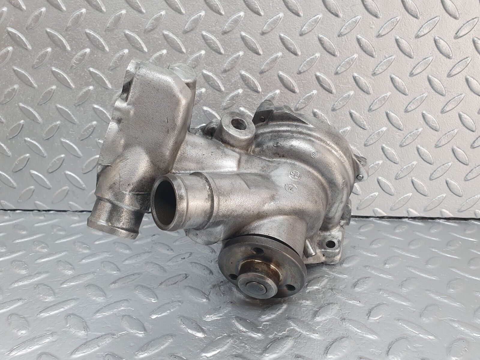 42460 Mercedes-Benz R129 320SL Coupe Water Pump 1032010101