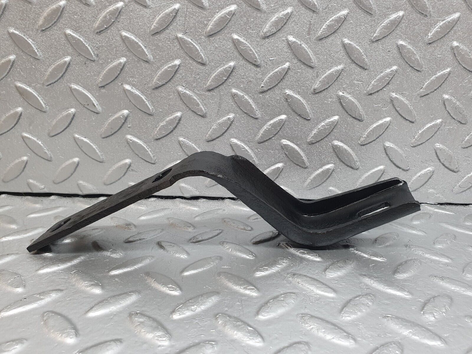 44220 Mercedes-Benz C123 230CE Coupe Rear Bumper Bracket