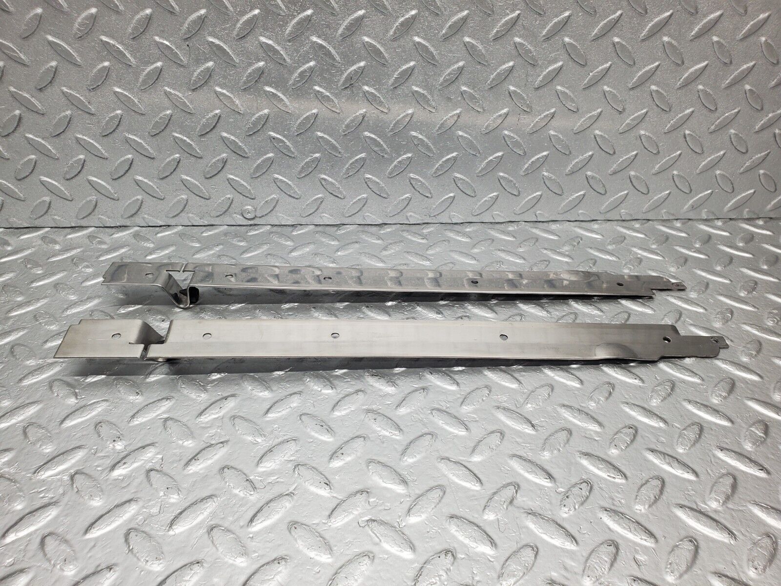 46678 Mercedes-Benz C123 280CE Coupe Sunroof Chrome Trim