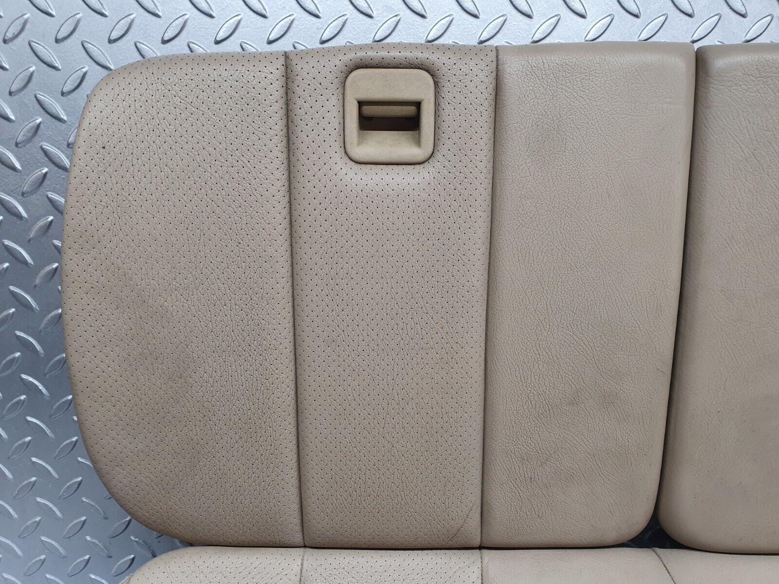 42418 Mercedes-Benz R129 320SL Coupe Rear Seat Beige Leather 1299220101 129920020