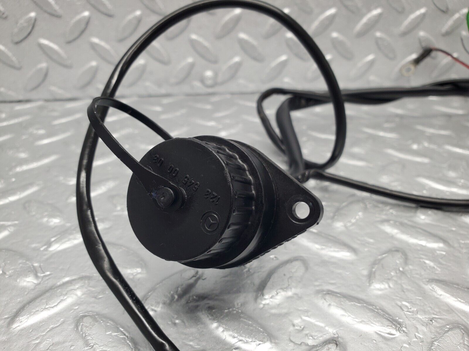 46397 Mercedes-Benz C123 280CE Coupe Diagnostic Connector 1235450026 1235450003