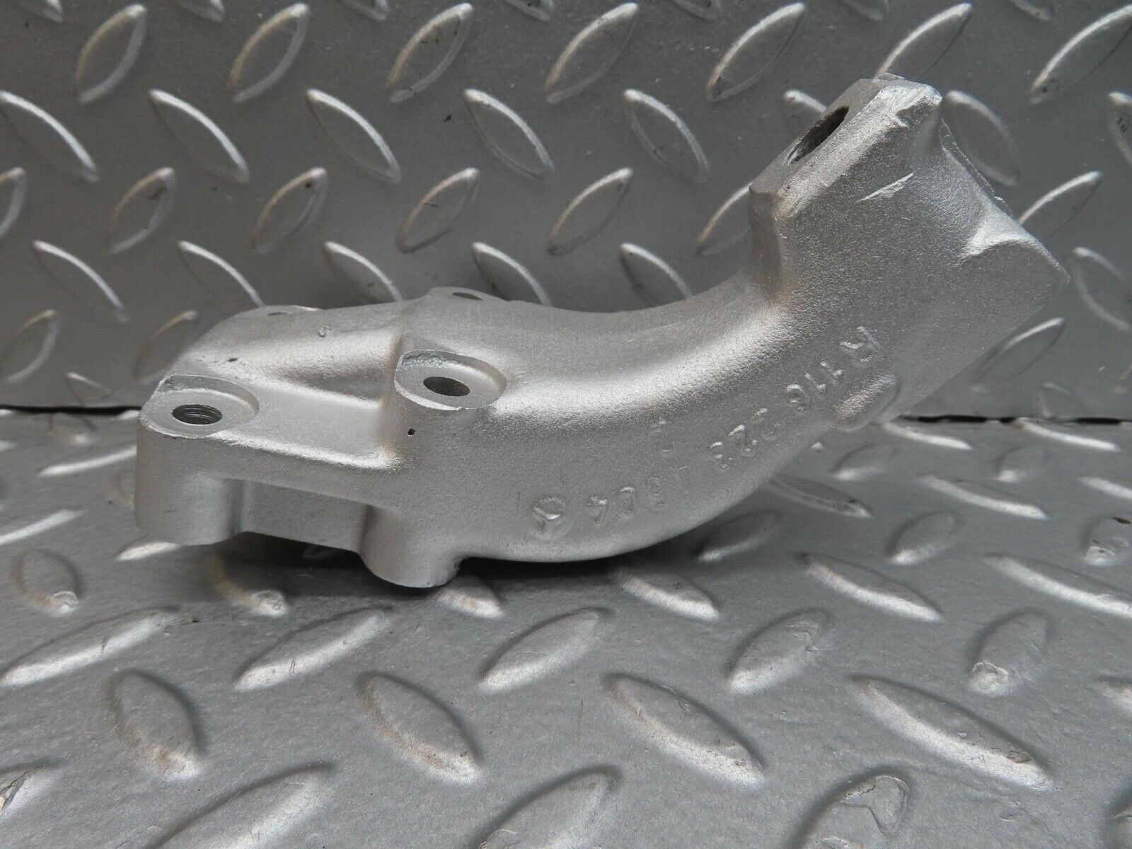 13706 Mercedes-Benz R107 450SL Engine Mount Bracket Right Side 1162234504