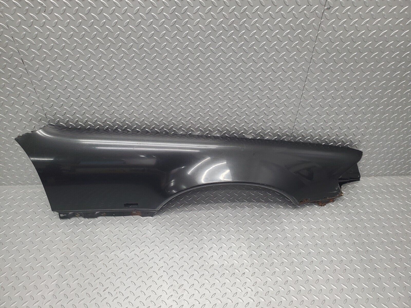 46126 Mercedes-Benz R129 Front Right Wing Fender