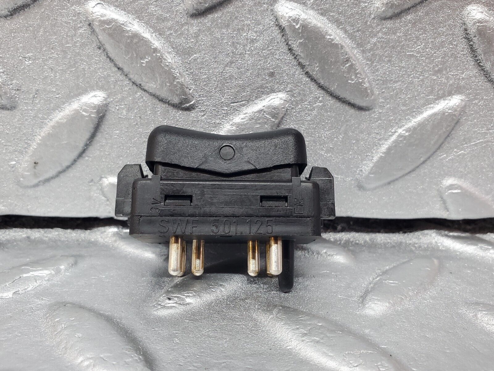 45651 Mercedes-Benz W126 420SE Heated Seat Switch 1248200310