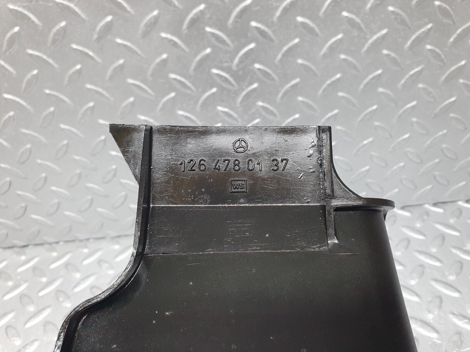 43715 Mercedes-Benz C126 380SEC Coupe Fuel Pump Protective Cover 1264780137