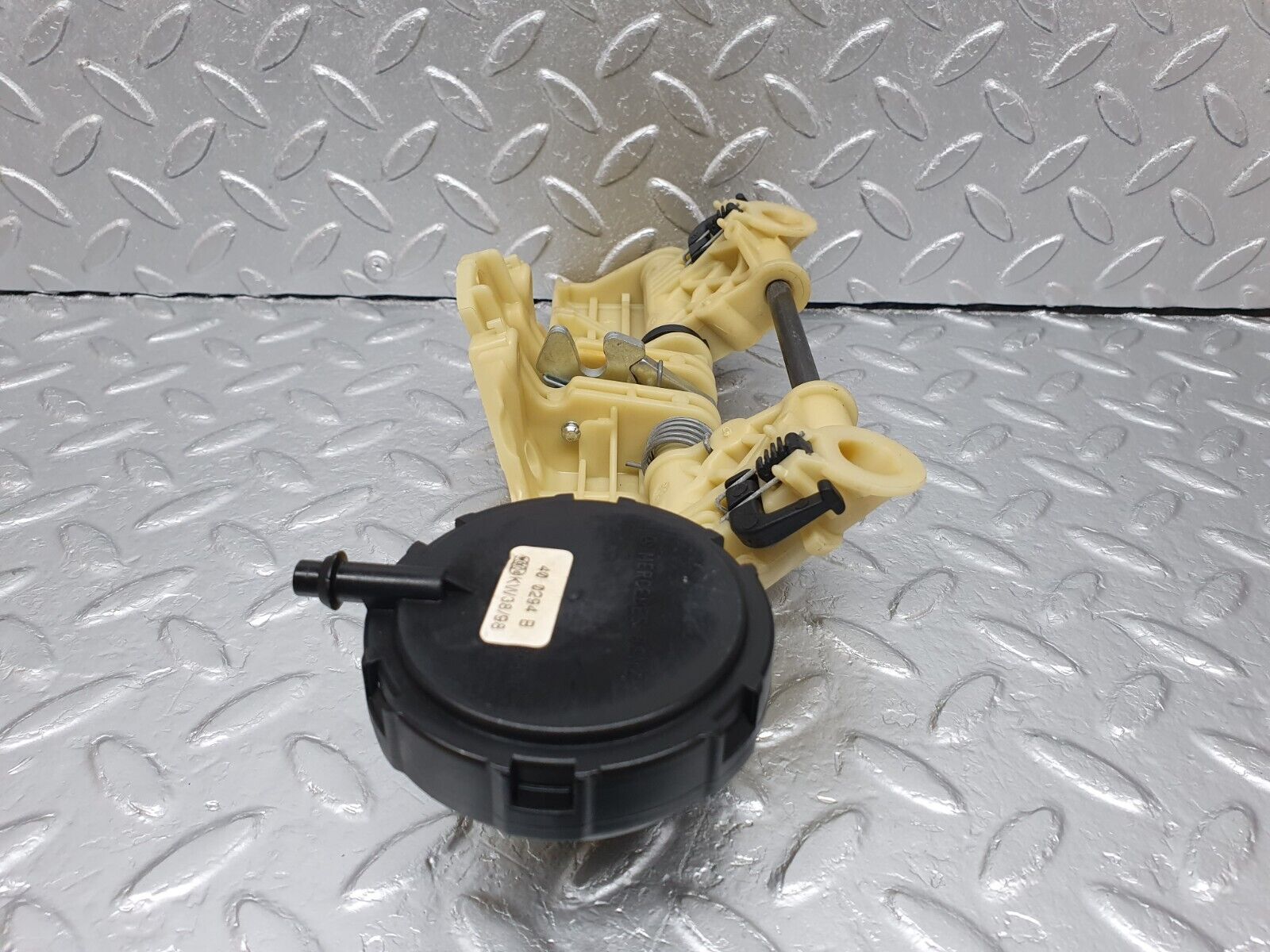 41842 Mercedes-Benz W202 C200 Headrest Folding Mechanism