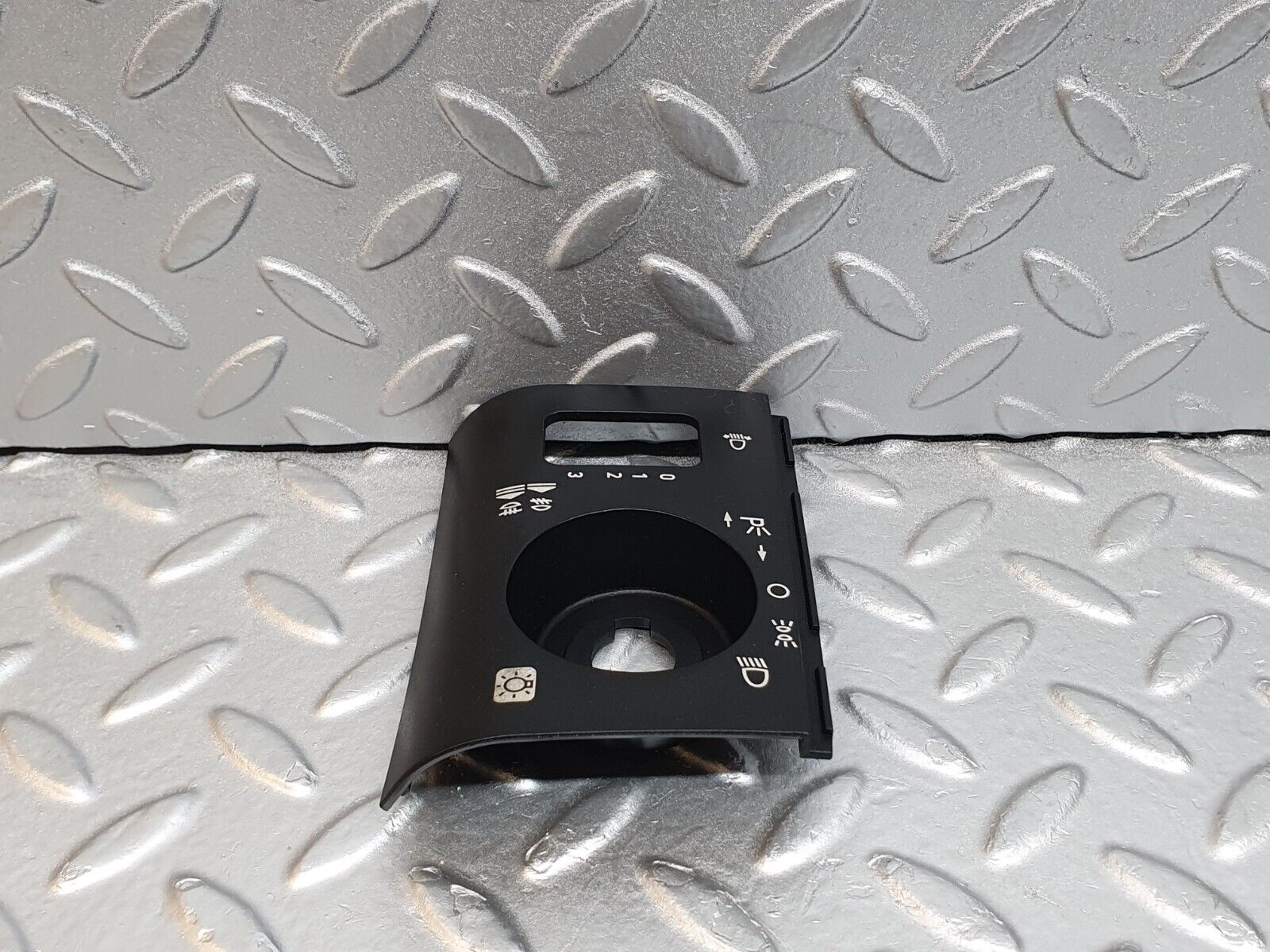 41977 Mercedes-Benz W202 C200 Headlight Switch Surround Cover 2026890380