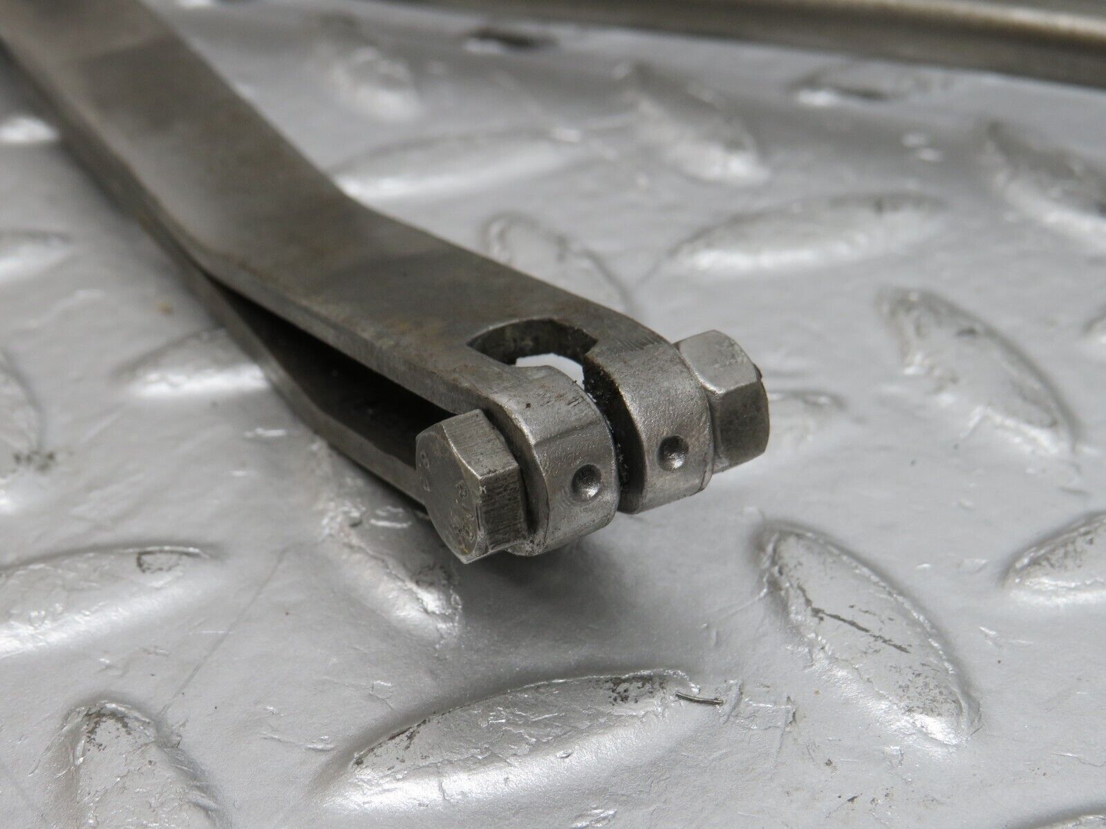 32809 Mercedes-Benz C107 R107 350 V8 Gearbox Linkage