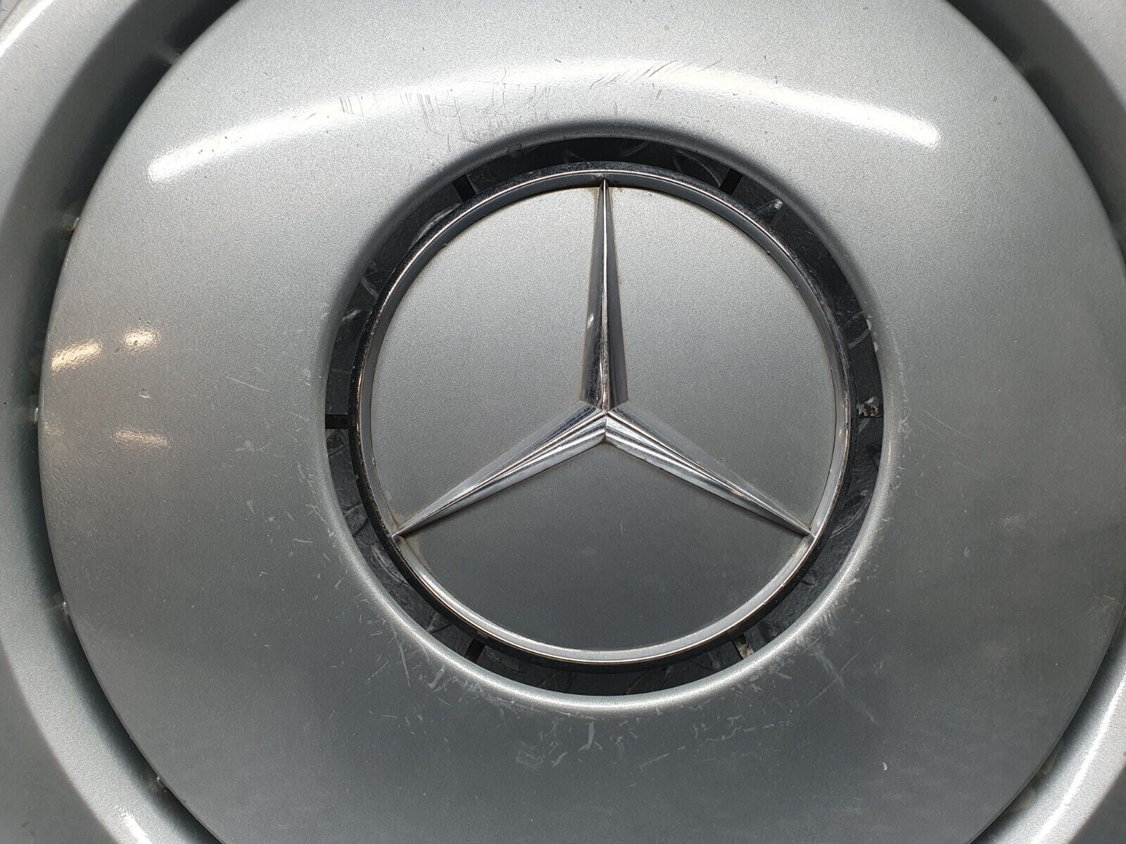 42881 Mercedes-Benz W201 190 2.0L Wheel Trim Hub Cap 14" 2014010324