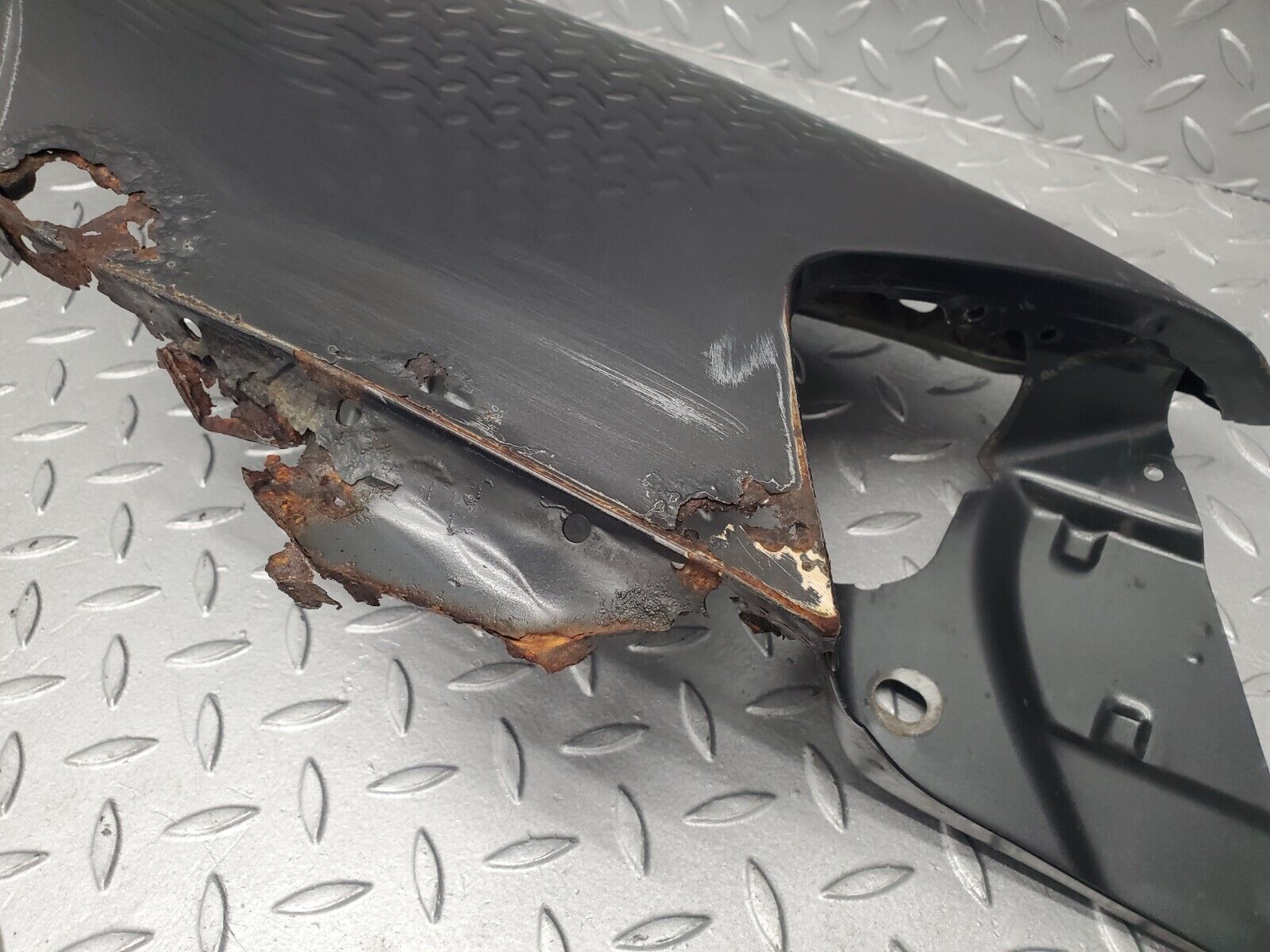 46126 Mercedes-Benz R129 Front Right Wing Fender