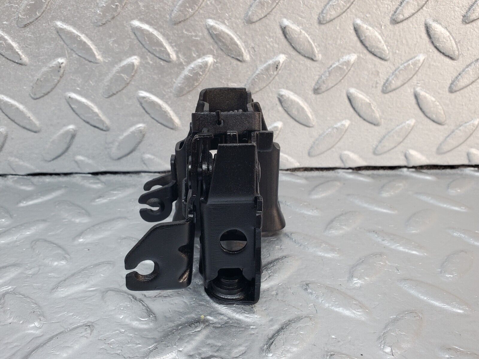 45947 Mercedes-Benz W126 420SE Bonnet Lock Catch Left Side 1268801160