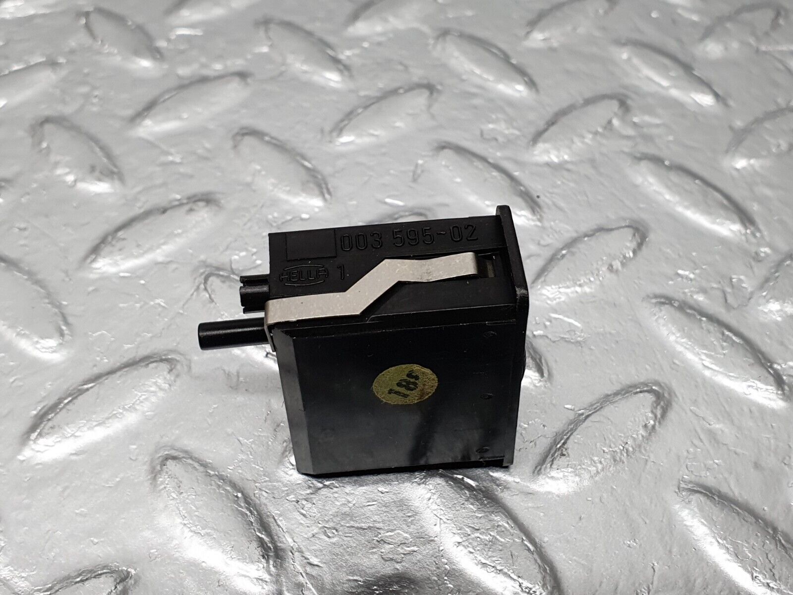 41654 Mercedes-Benz W124 200E Headlight Level Switch Hella 1248000173