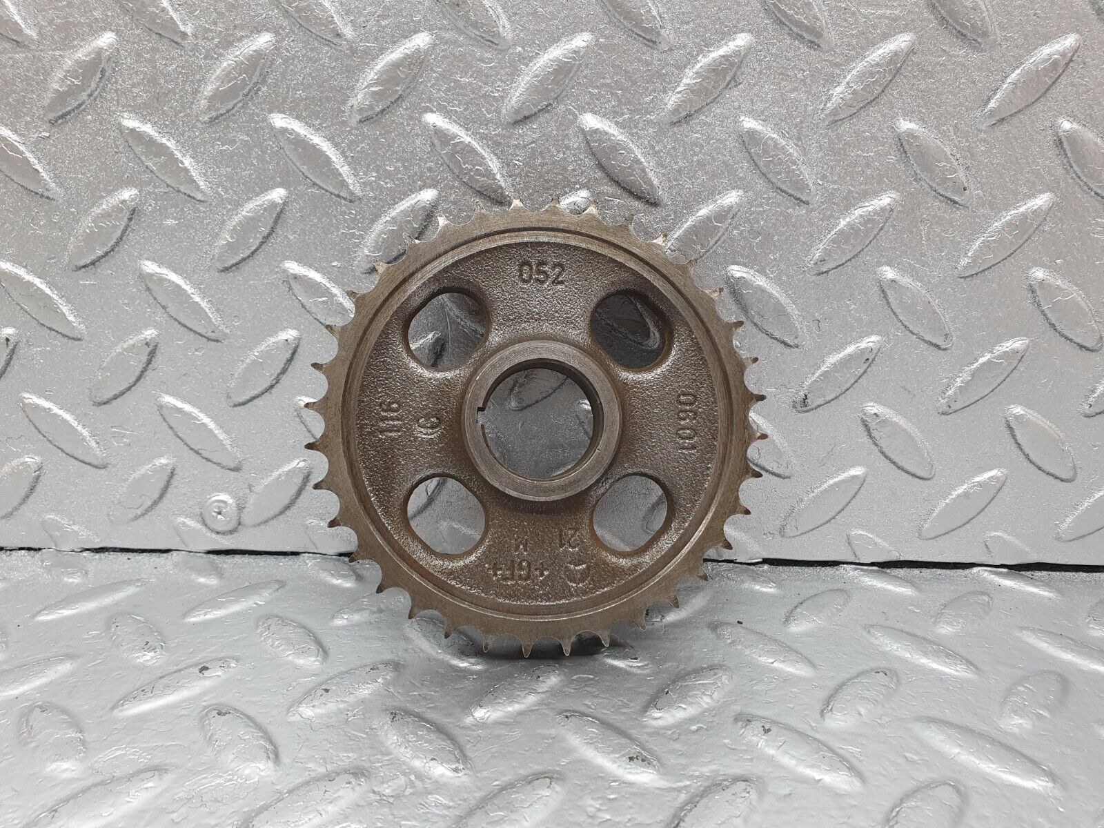 43791 Mercedes-Benz C126 380SEC Coupe Camshaft Timing Gear Sprocket 1160520601