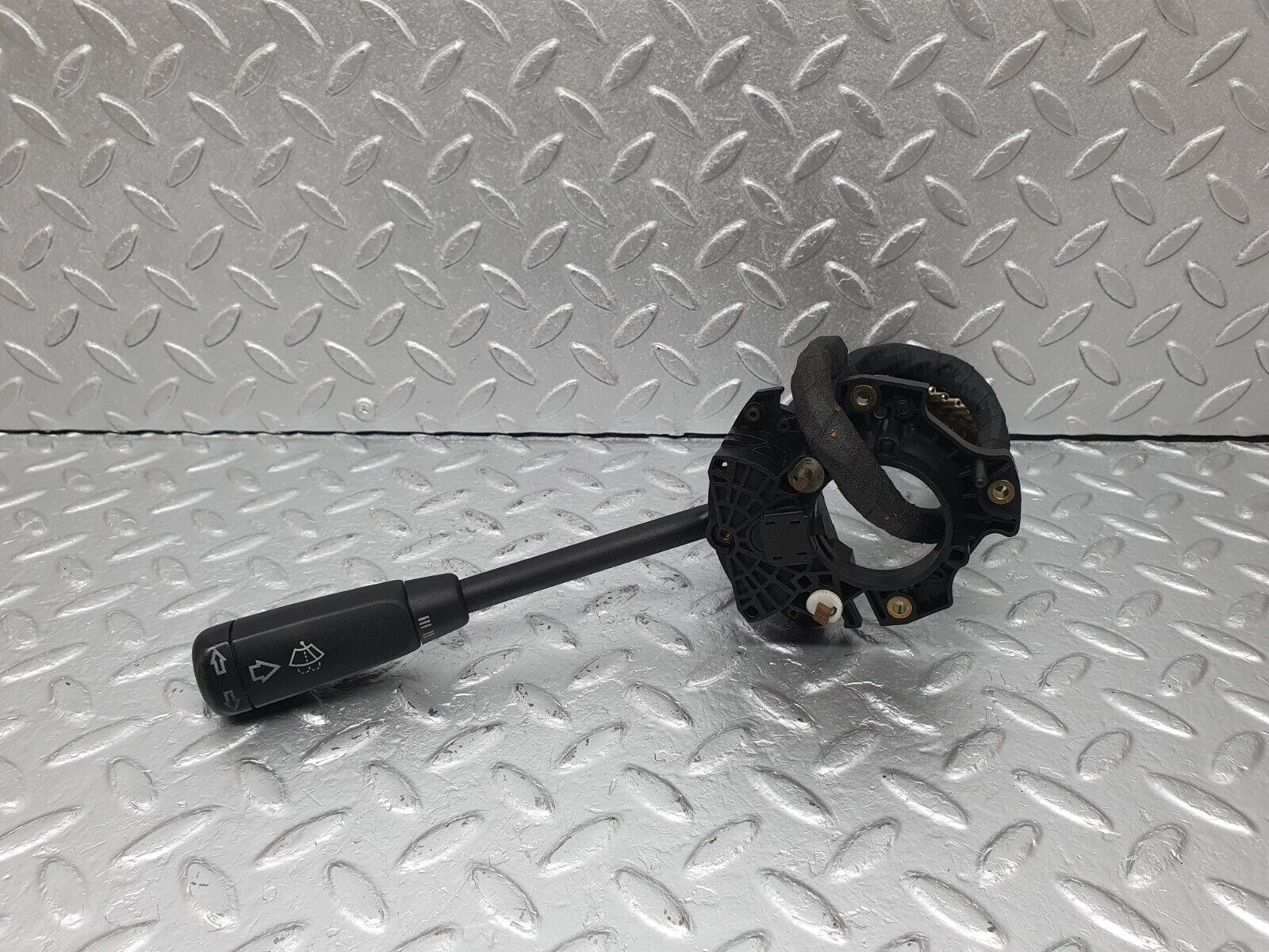 41607 Mercedes-Benz W124 200E Indicator Wiper Stalk 1245450224