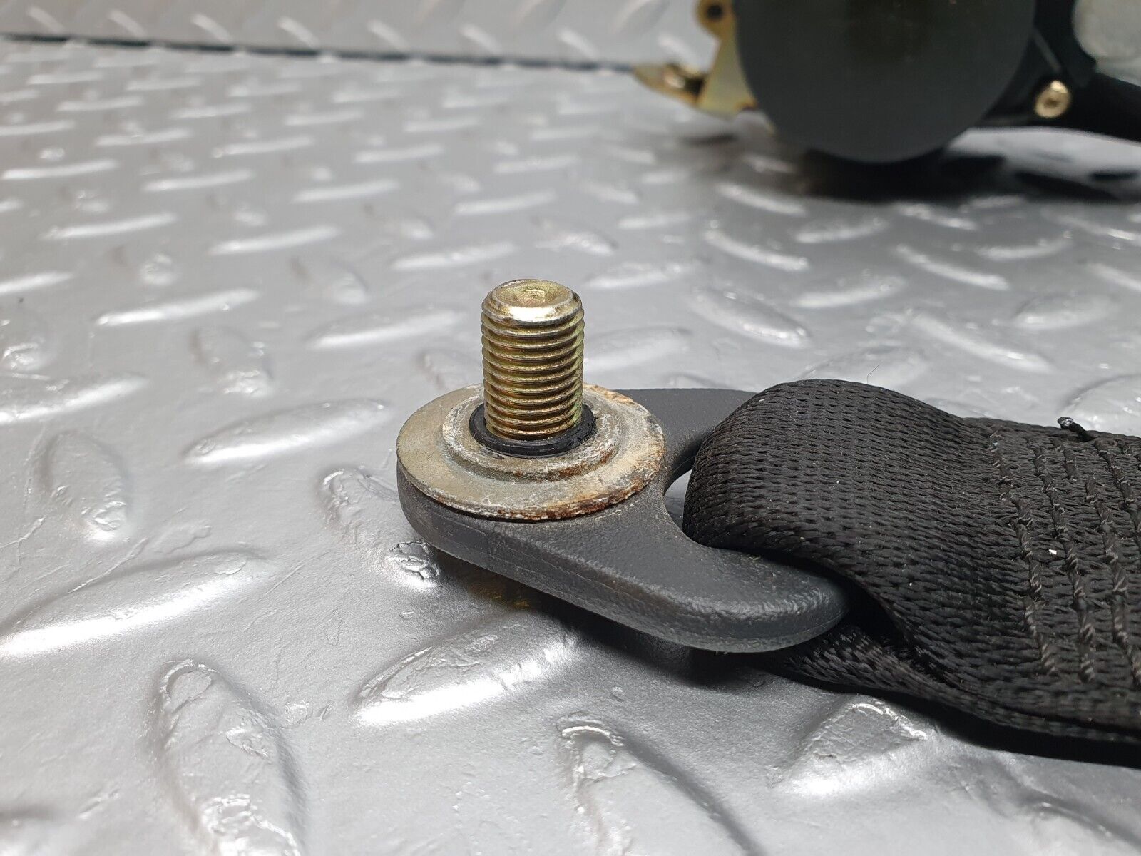 41985 Mercedes-Benz W202 C200 Front Left Seat Belt With Buckles 2018680222 1248600088 2088600369