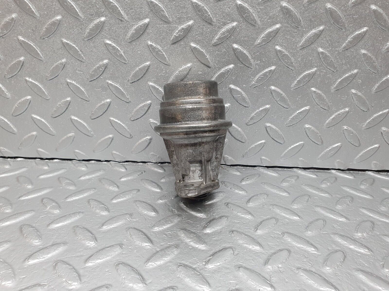 41669 Mercedes-Benz W124 200E Fuel Pump Pierburg 0020916801