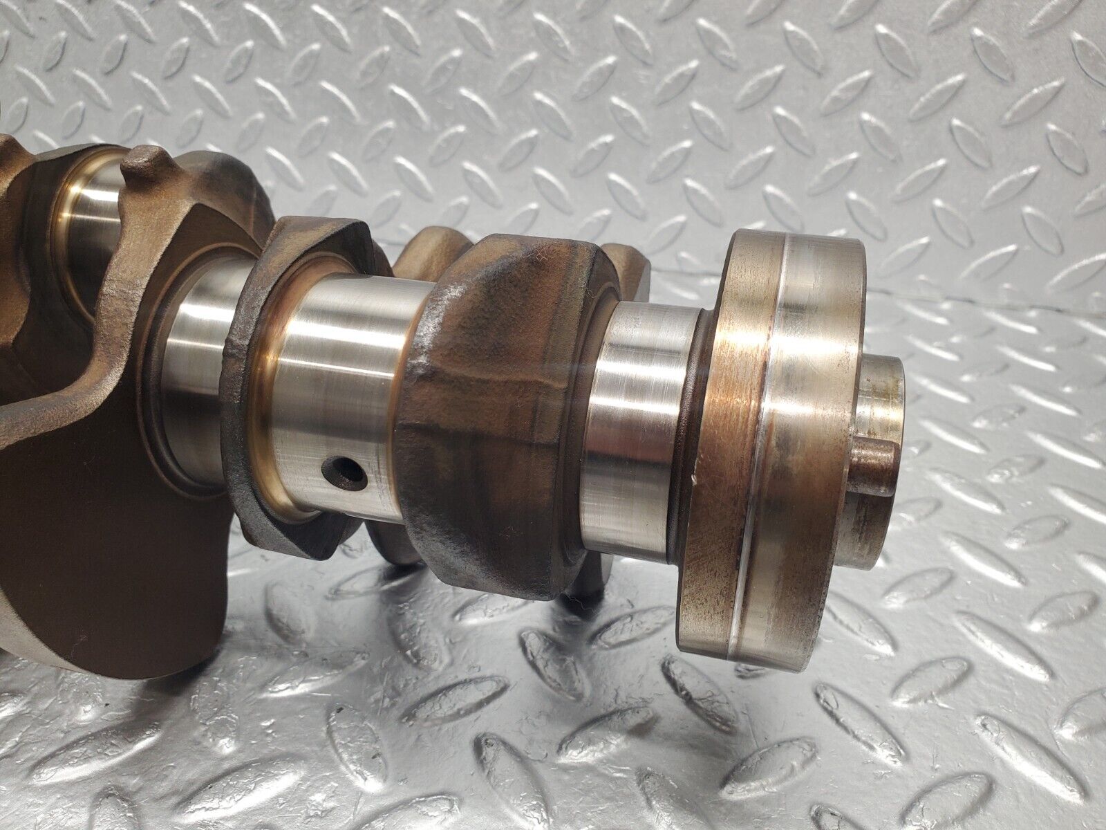 46238 Mercedes-Benz W124 280E Crankshaft