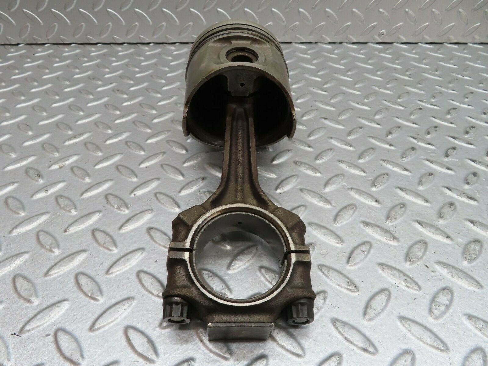 15776 Mercedes-Benz R107 450SL Piston With Connecting Rod 92.00 mm