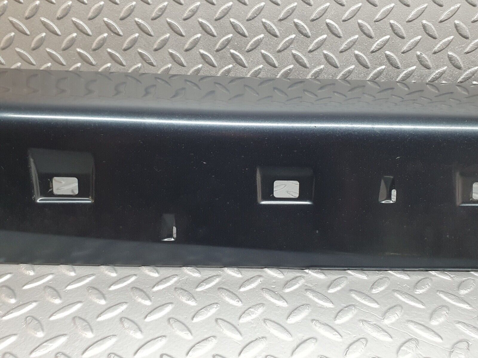 42024 Mercedes-Benz W202 C200 Side Skirt Right Side 2026982430