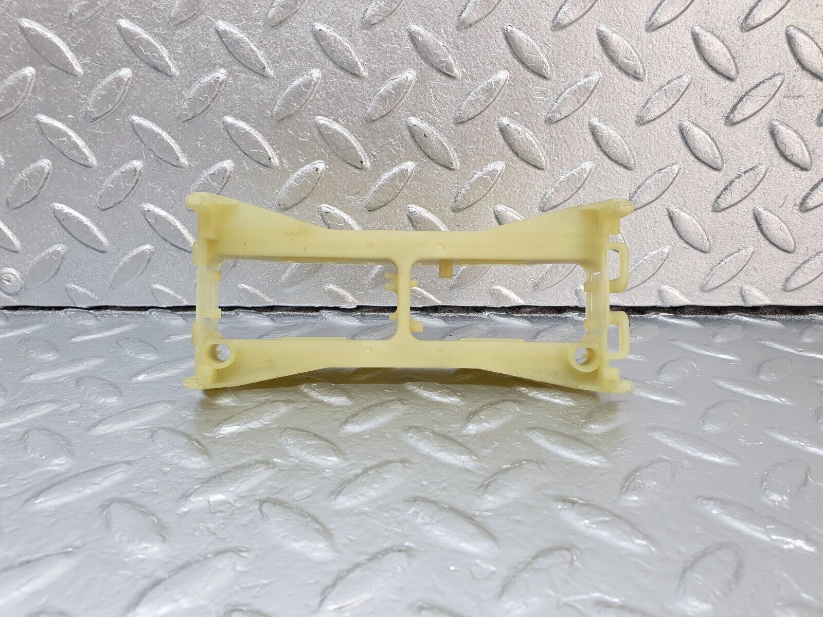 42547 Mercedes-Benz R129 320SL Coupe Cable Connector 0015450340 1928402156