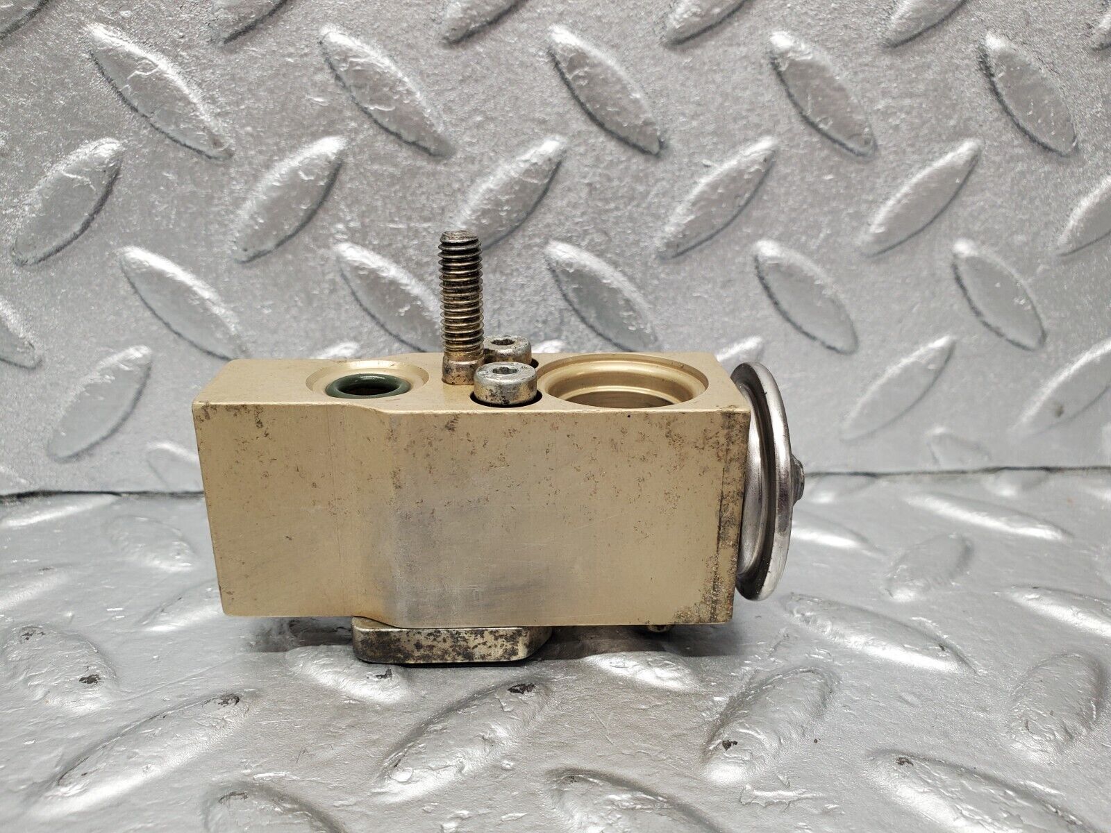 47009 Mercedes-Benz R129 320SL Coupe Air Conditioning Expansion Valve 2028300184