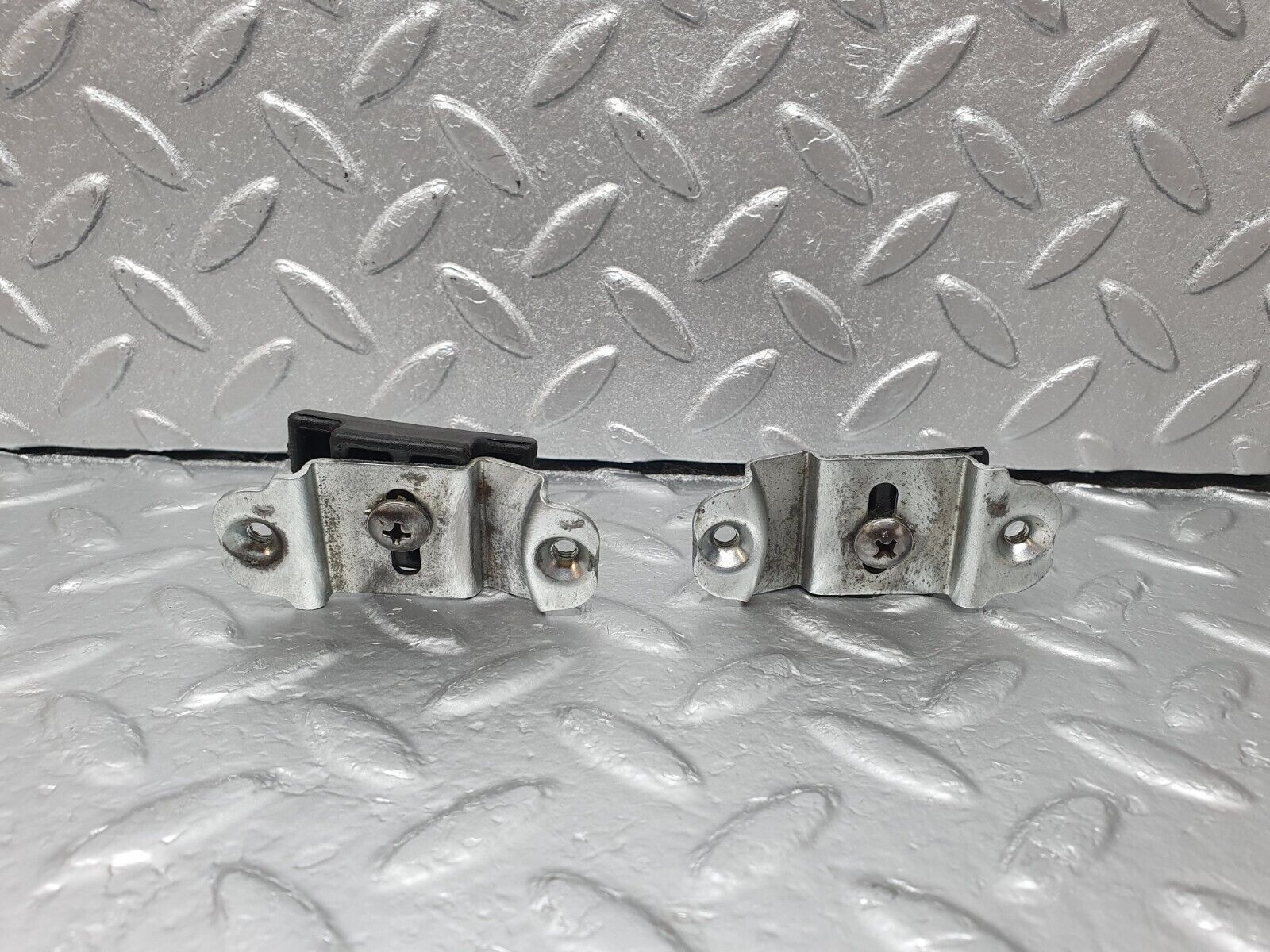 42534 Mercedes-Benz R129 320SL Coupe Trunk Boot Lid Bump Buffer