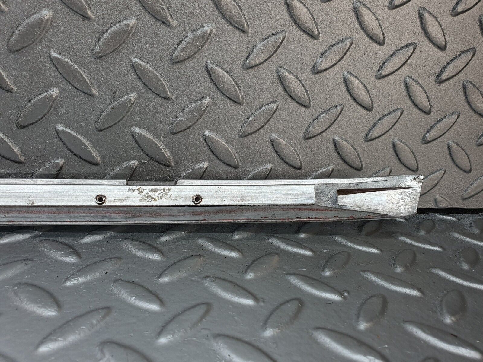 43047 Mercedes-Benz R107 Hardtop Roof Chrome Left Side