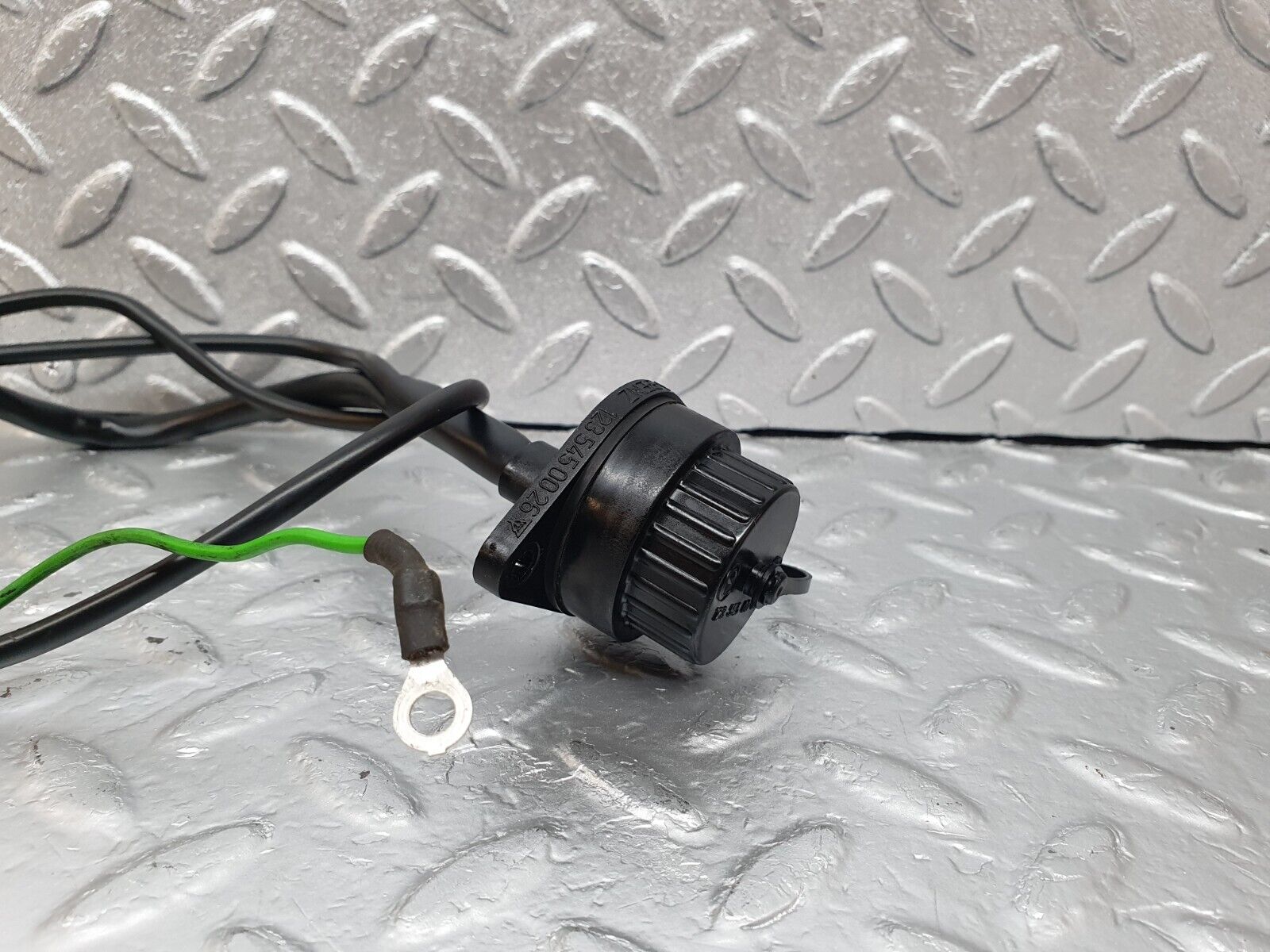 43953 Mercedes-Benz C123 230CE Coupe Diagnostic Connector 1235450026 1235450003