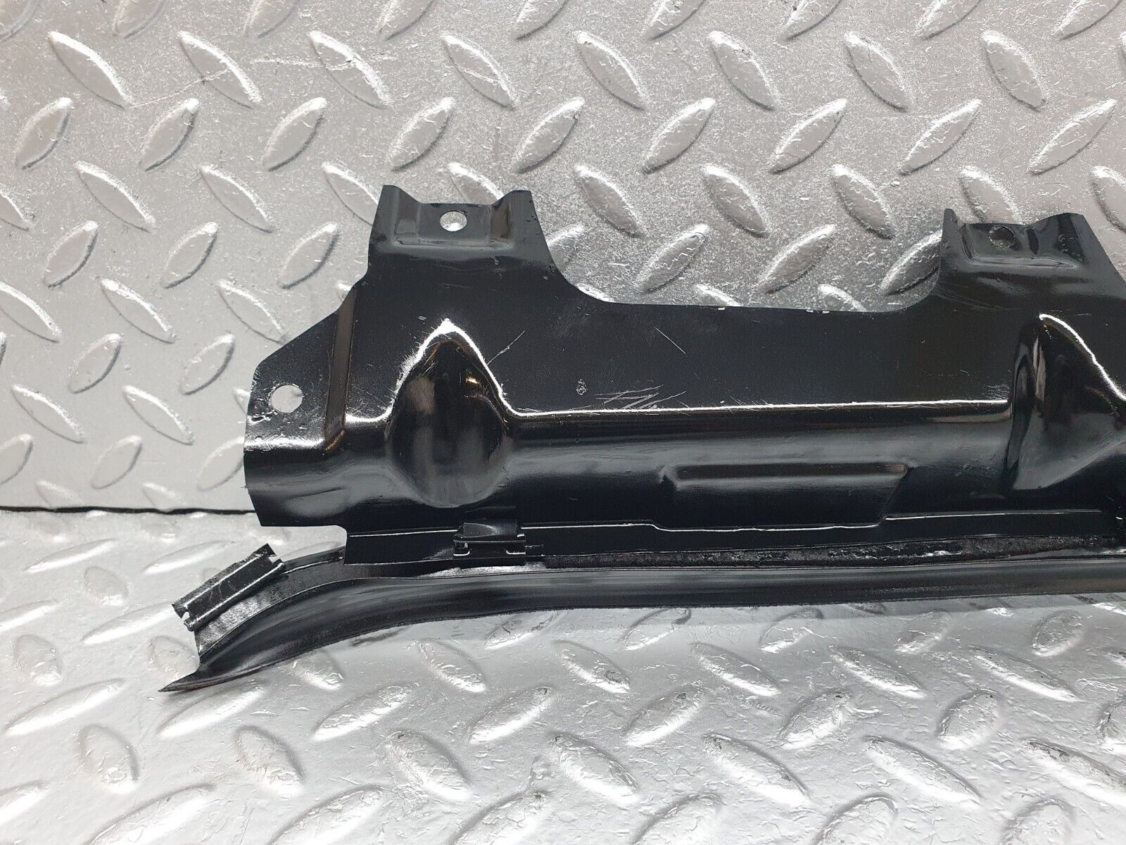 43903 Mercedes-Benz C123 230CE Coupe Rear Right Window Channel Support Bracket