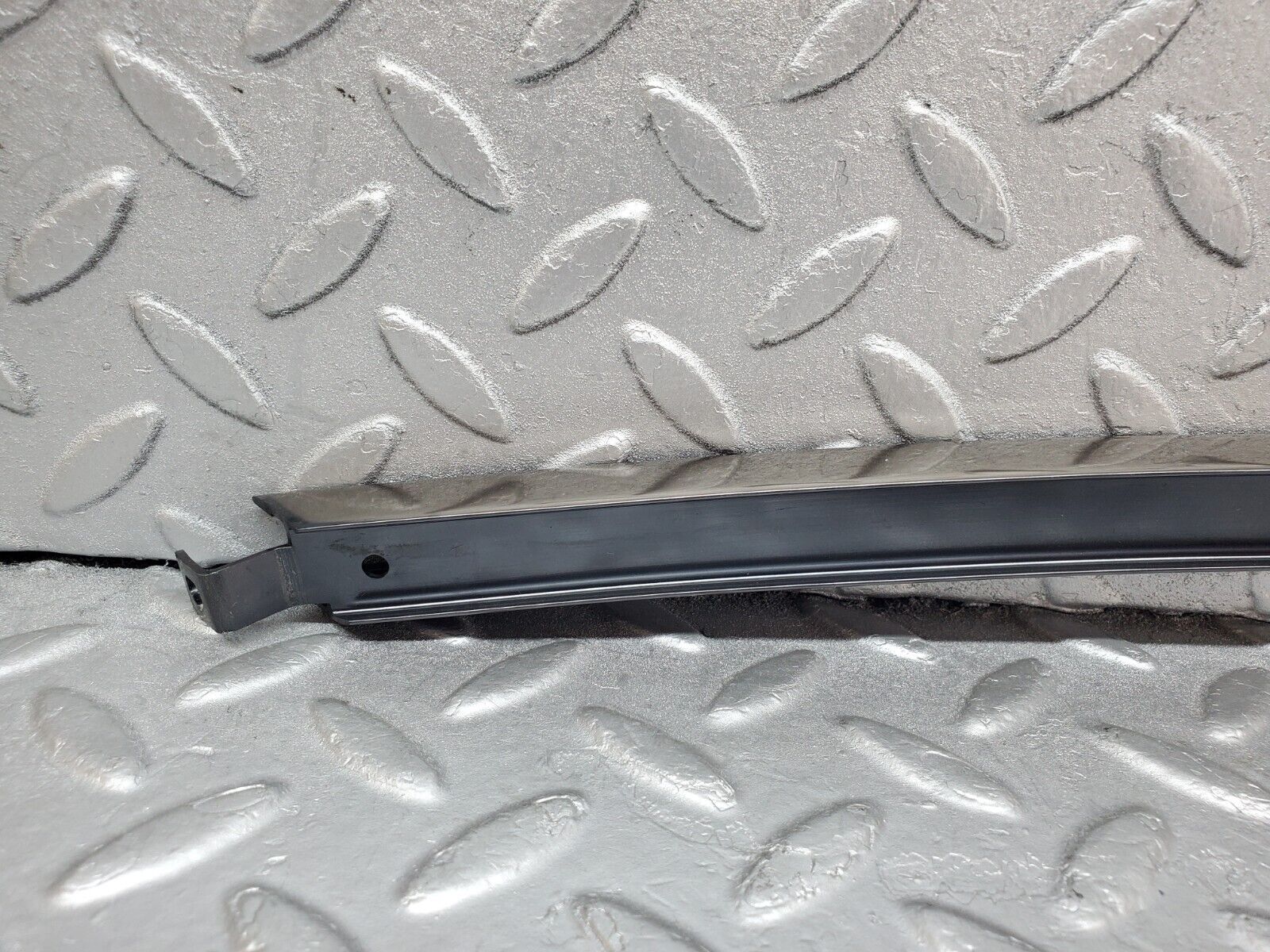 44846 Mercedes-Benz W124 220E Rear Right Window Channel