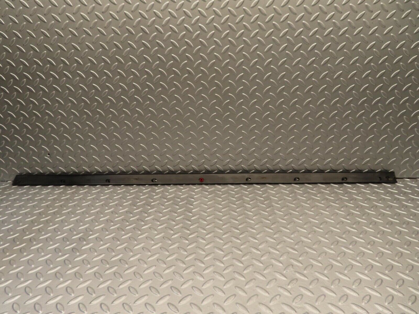 11821 Mercedes-Benz R107 450SL Right Door Centre Moulding Trim