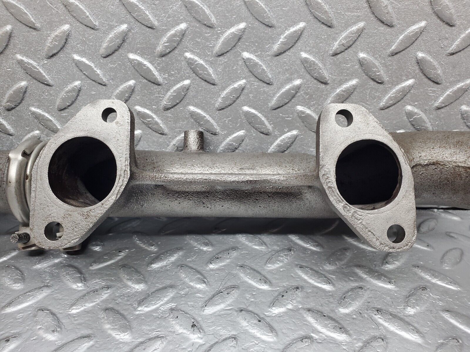 45918 Mercedes-Benz W126 420SE Exhaust Manifold Right 1161422402 1161420602