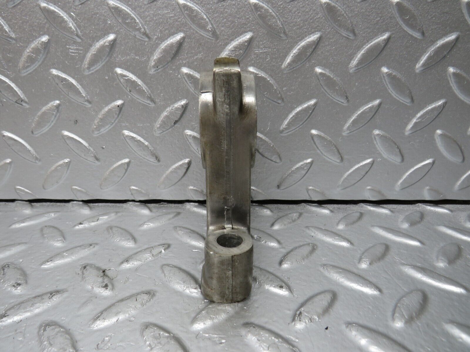 33088 Mercedes-Benz C107 R107 350 V8 Camshaft Tower Bearing 1160511810