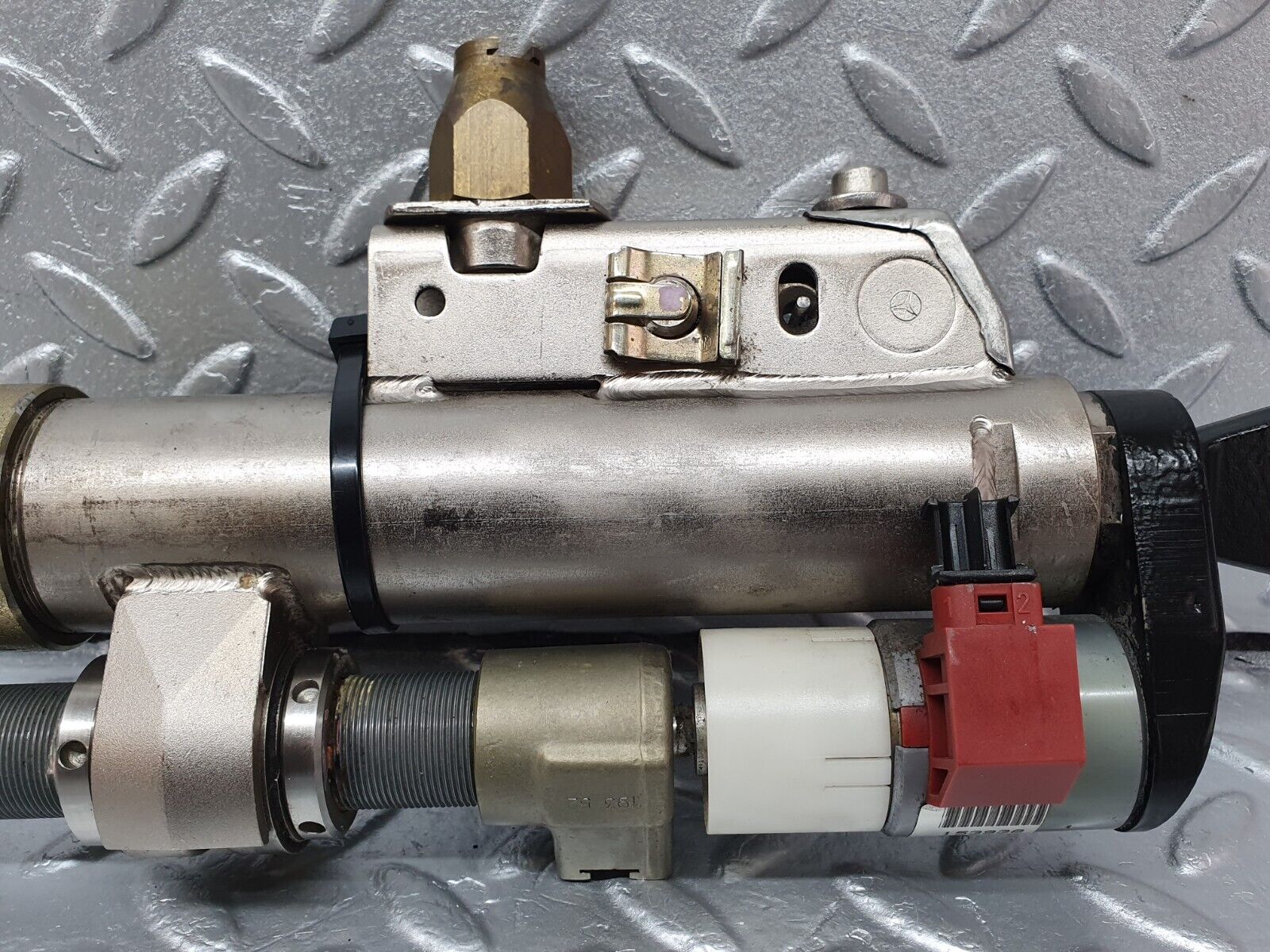 42150 Mercedes-Benz R129 320SL Coupe Roll Bar Hydraulic Cylinder Right 1298600435