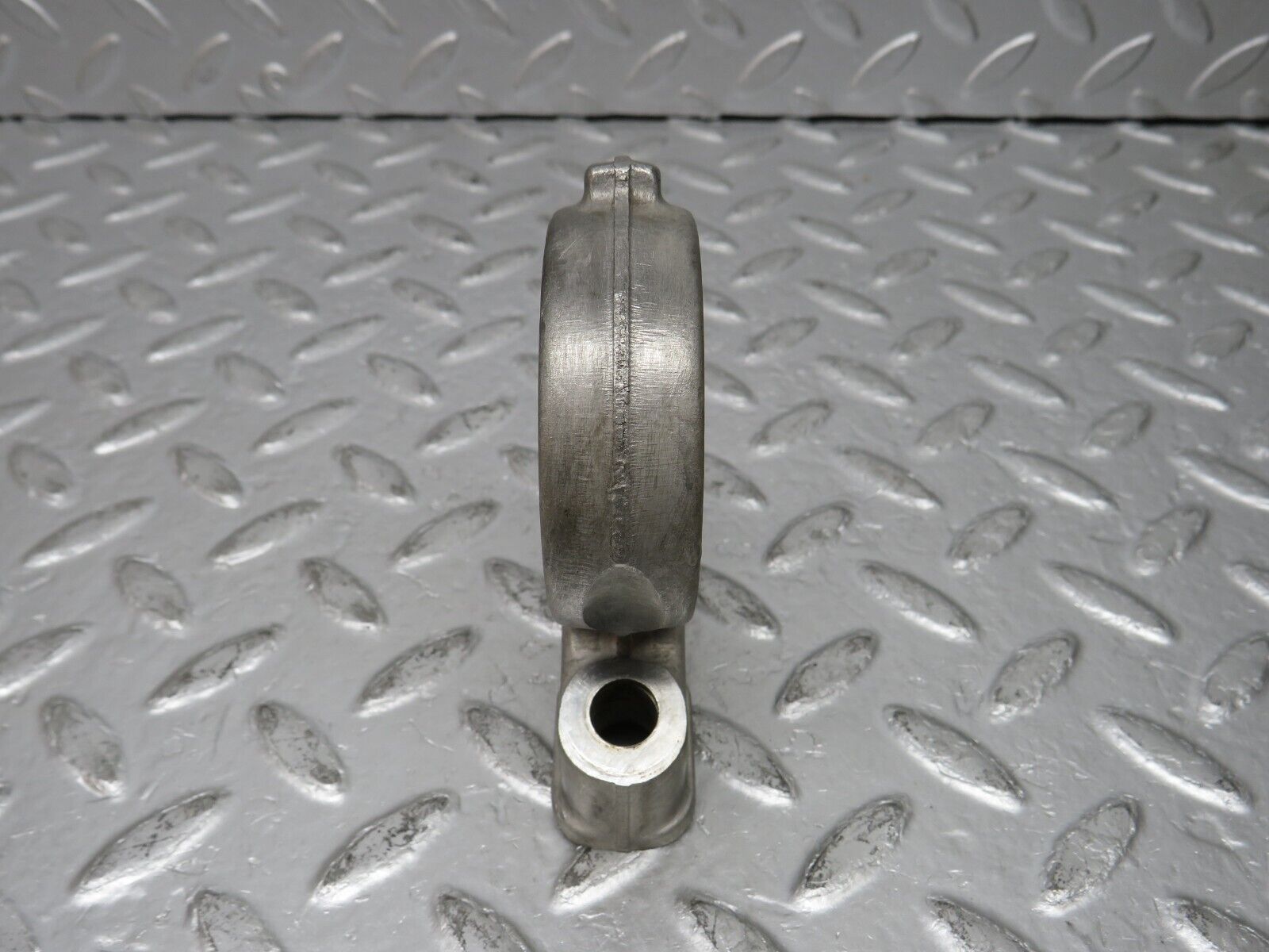 32800 Mercedes-Benz C107 R107 350 V8 Camshaft Tower Bearing 1160512112