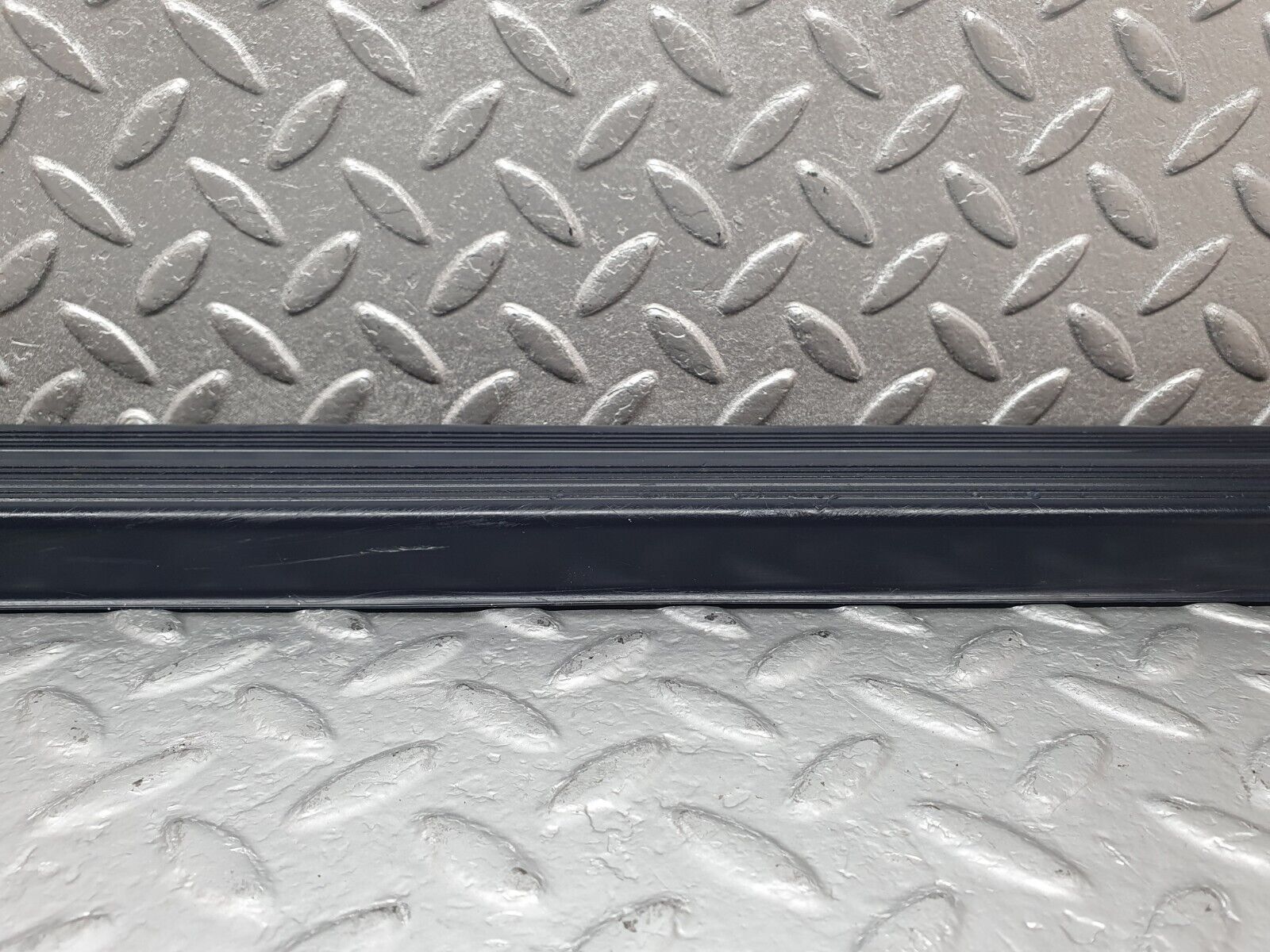 42713 Mercedes-Benz W201 190 2.0L Front Right Door Sill Blue